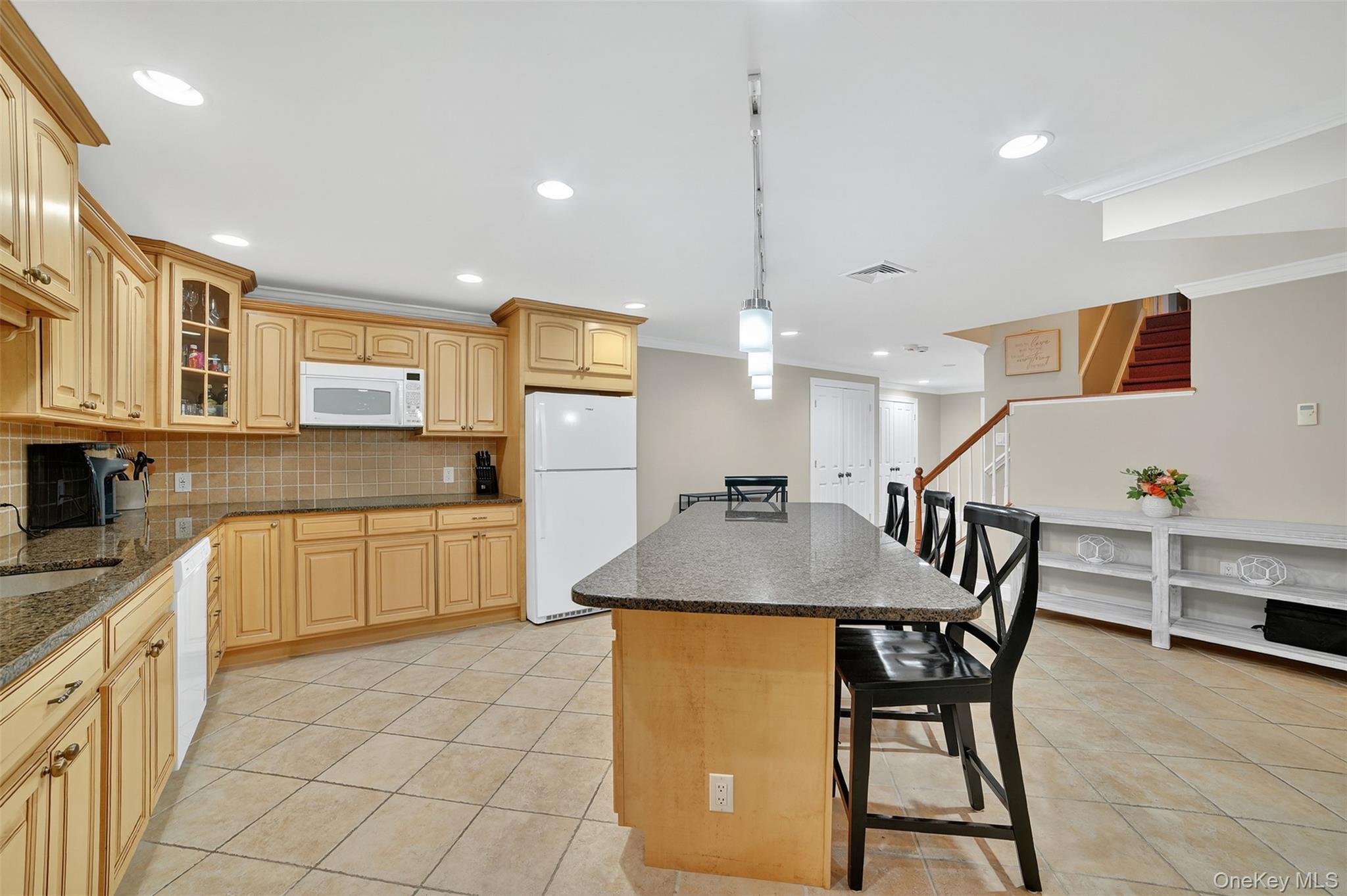 11 Flanders Lane, Cortlandt Manor, NY 10567