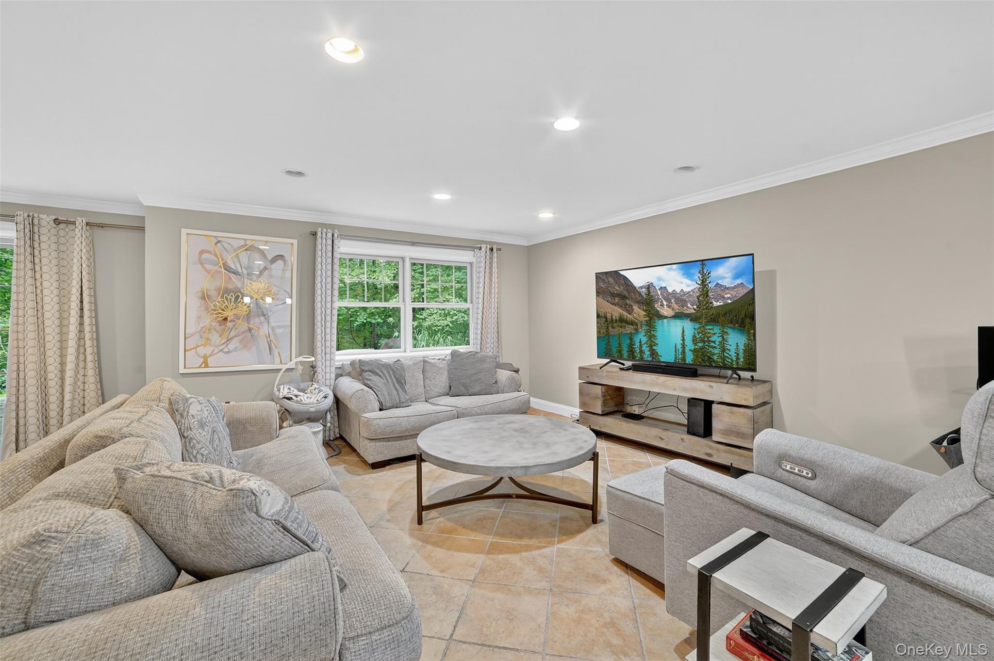 11 Flanders Lane, Cortlandt Manor, NY 10567