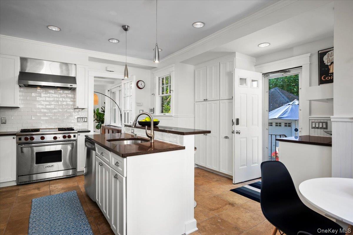 89 Young Avenue, Pelham, NY 10803