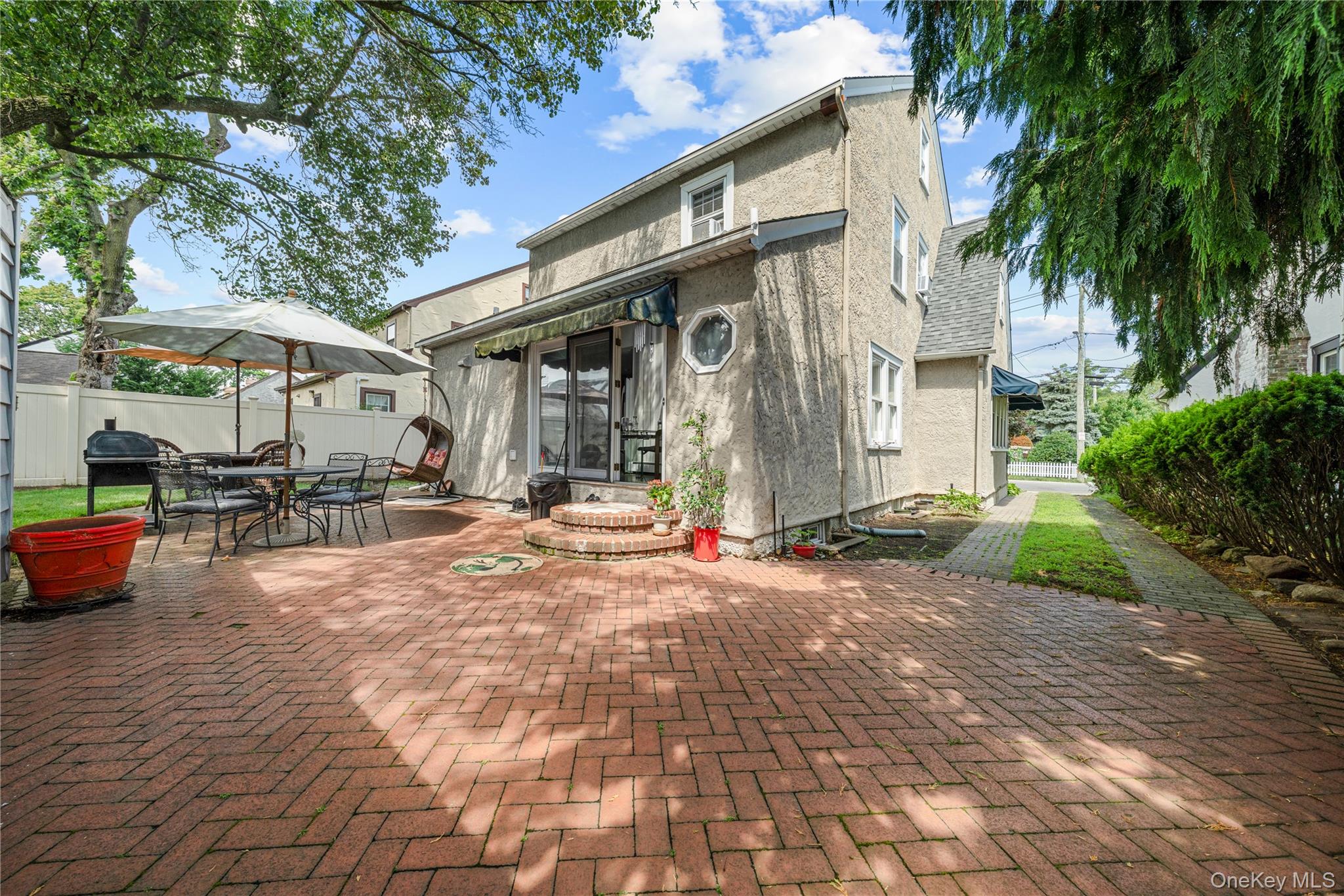 47 Stratford Road, West Hempstead, NY 11552