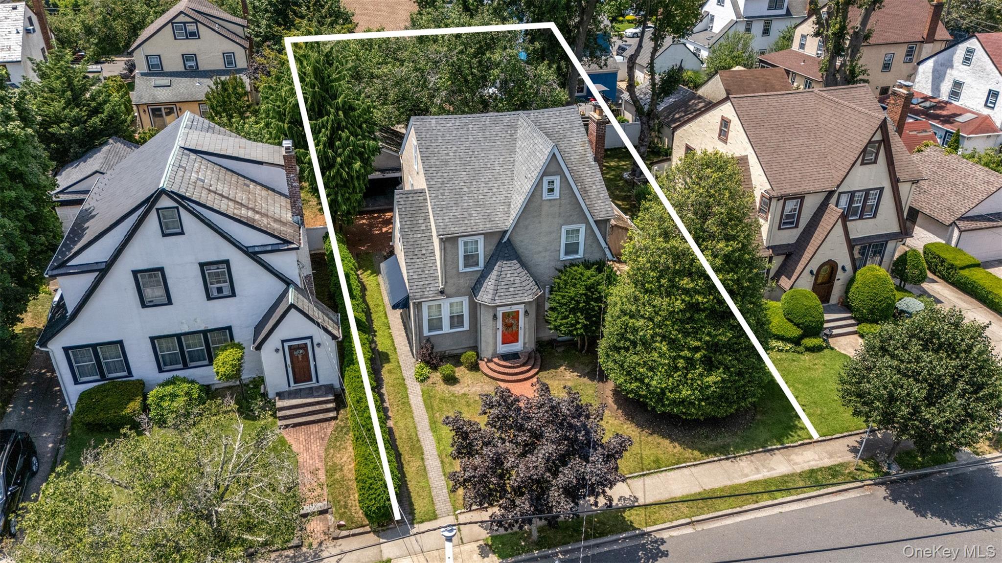 47 Stratford Road, West Hempstead, NY 11552