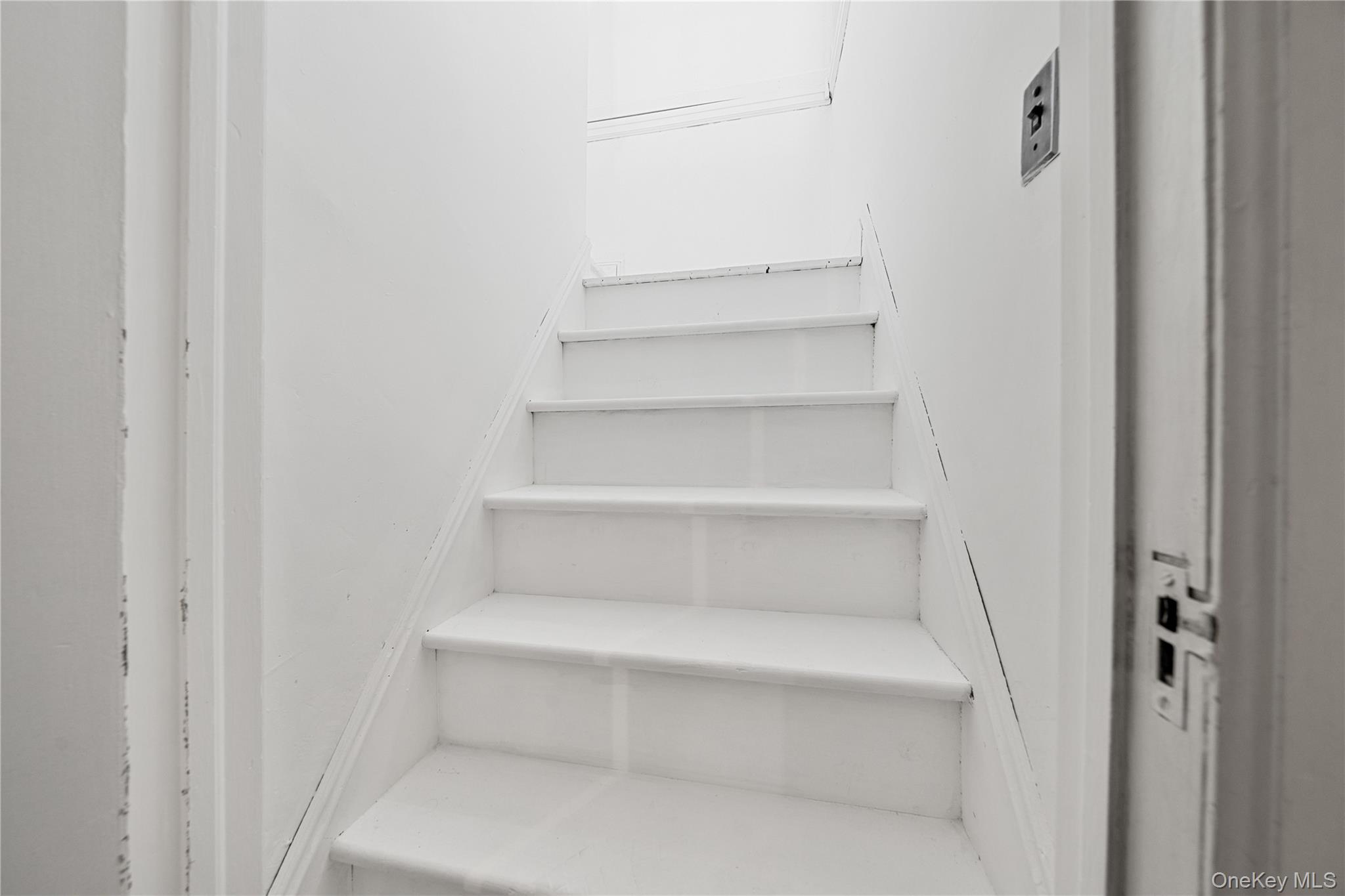 47 Stratford Road, West Hempstead, NY 11552