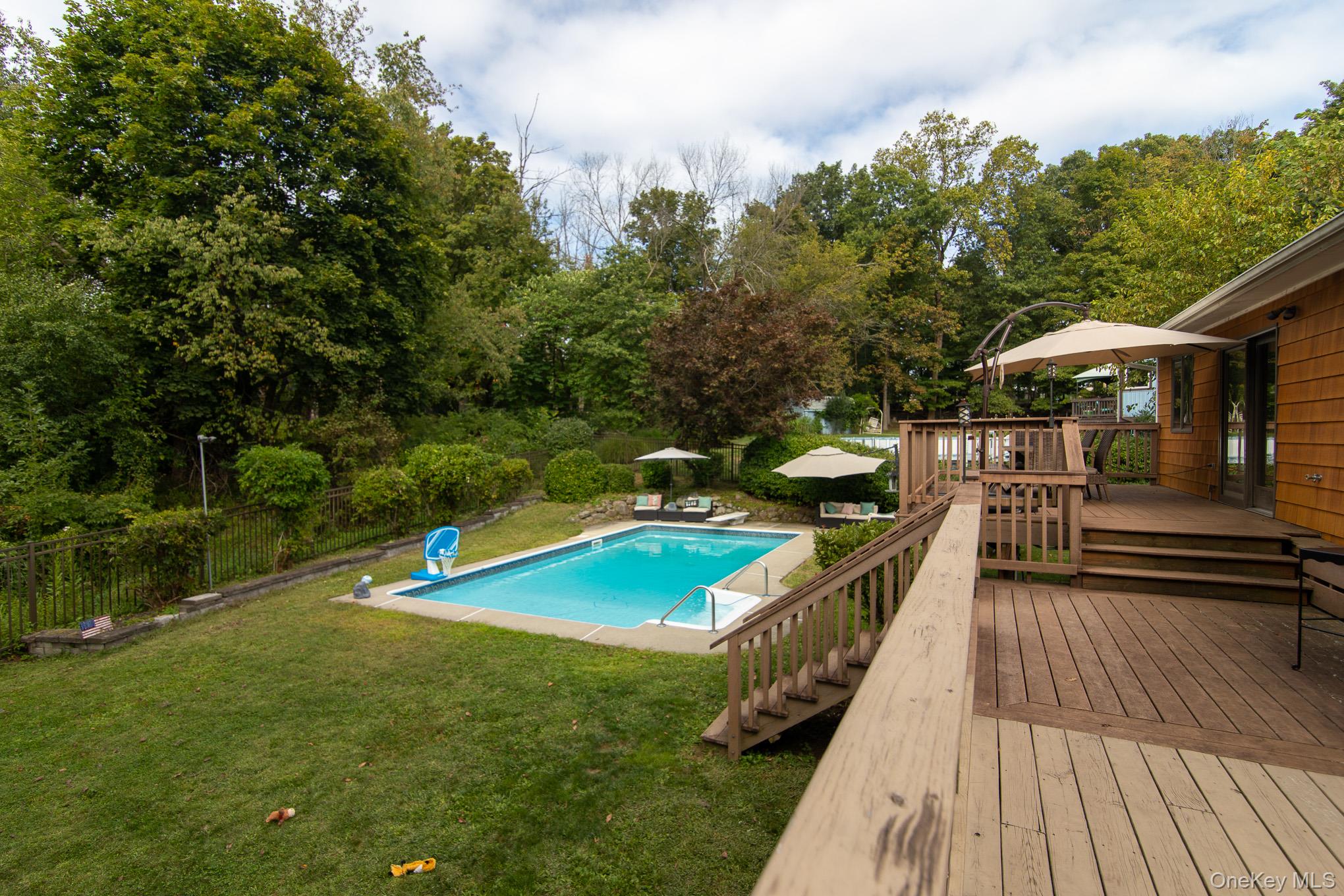 3 Continental Lane, Washingtonville, NY 10992