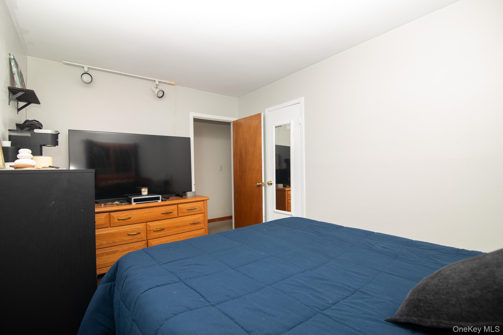 3 Continental Lane, Washingtonville, NY 10992