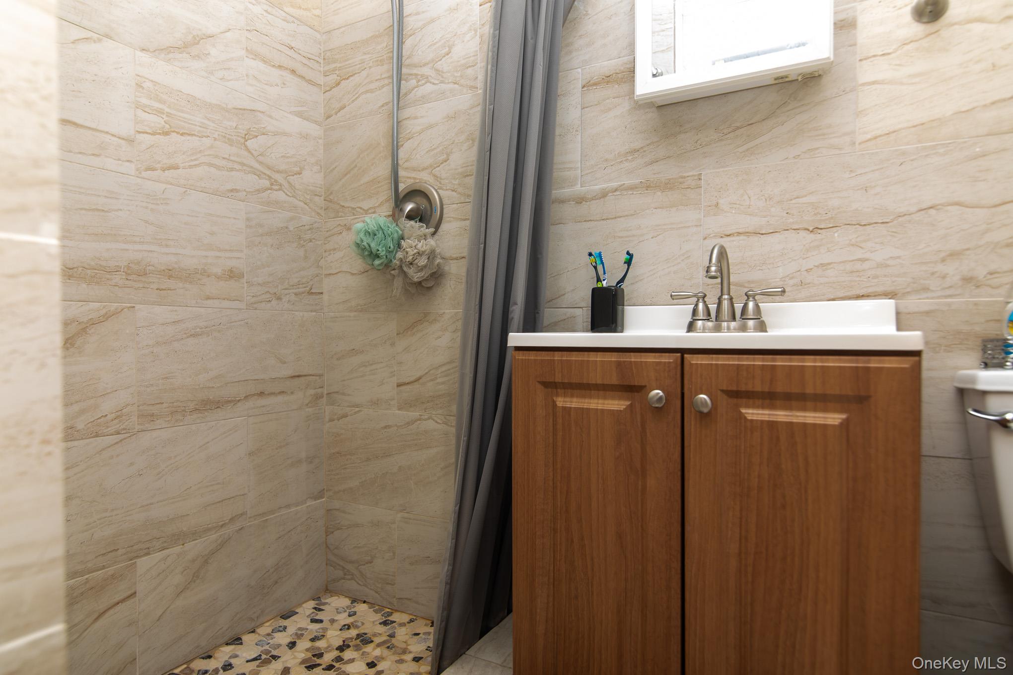 3 Continental Lane, Washingtonville, NY 10992