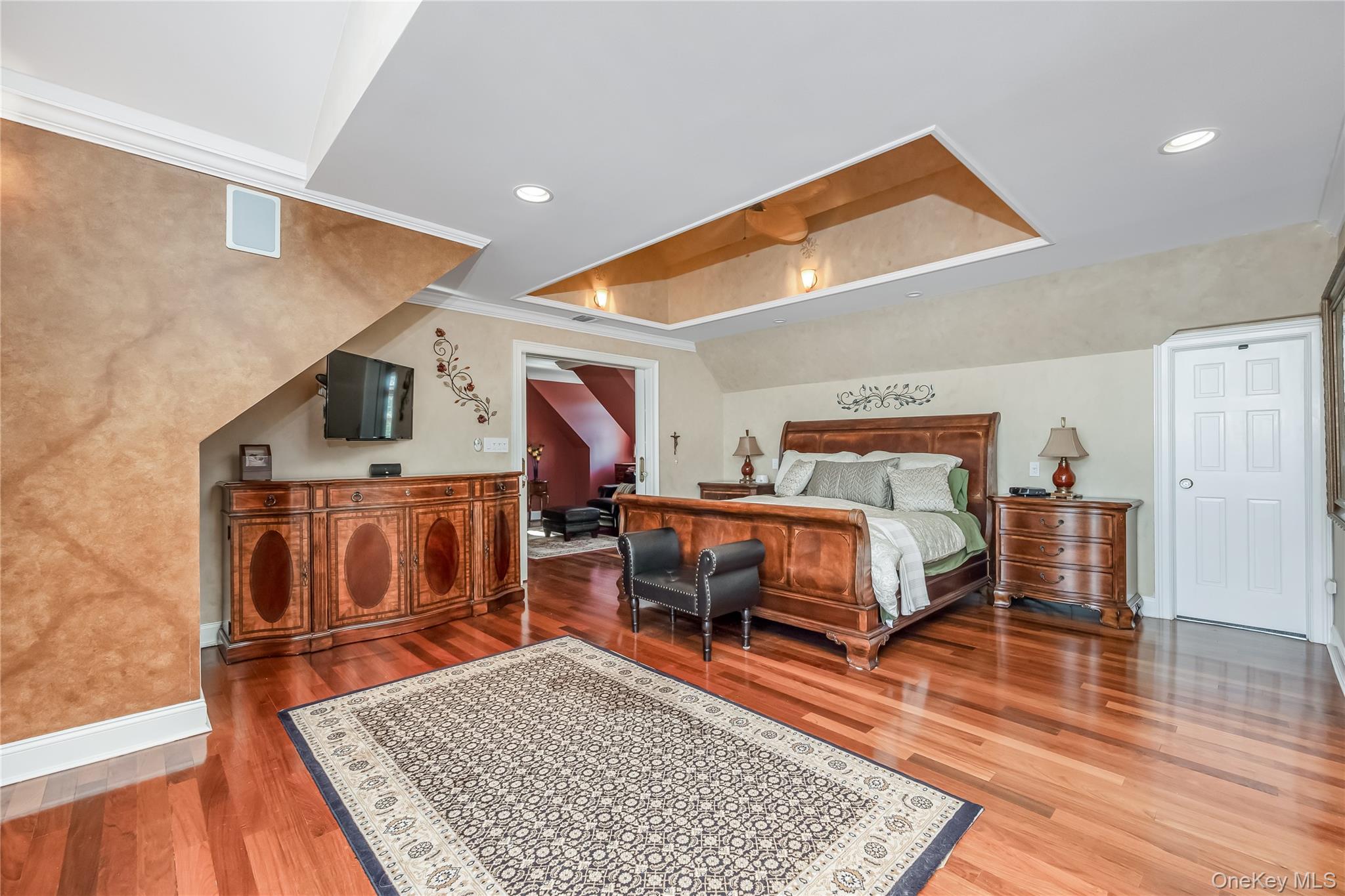 266 E Shore Drive, Massapequa, NY 11758