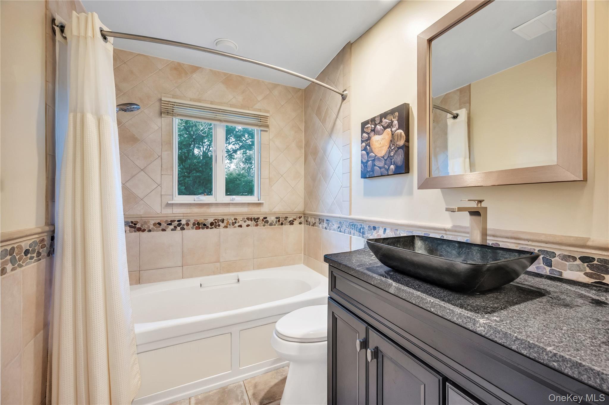 99 Lantern Road, Hicksville, NY 11801