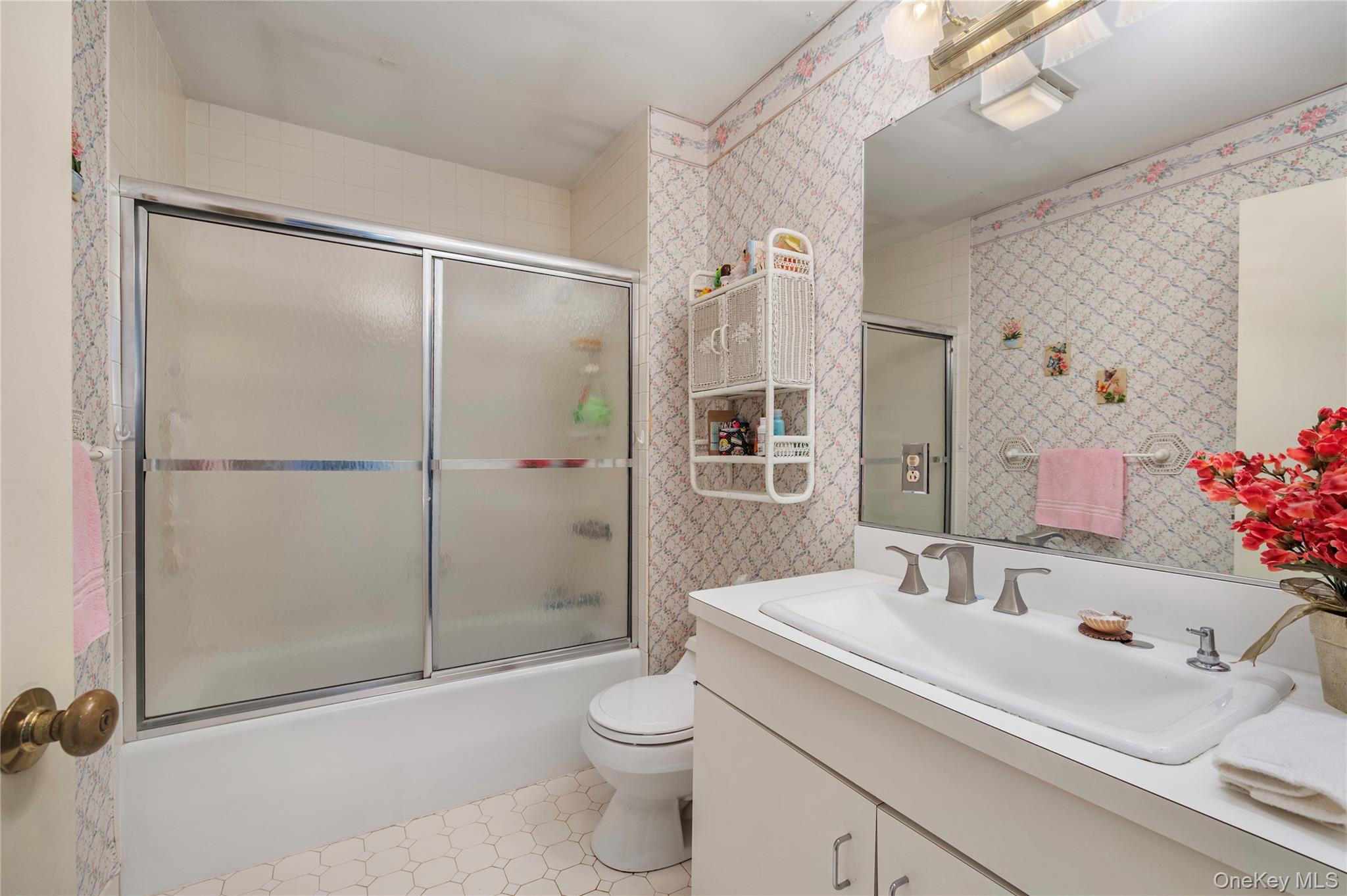 1 Cormorant Drive, Hampton Bays, NY 11946