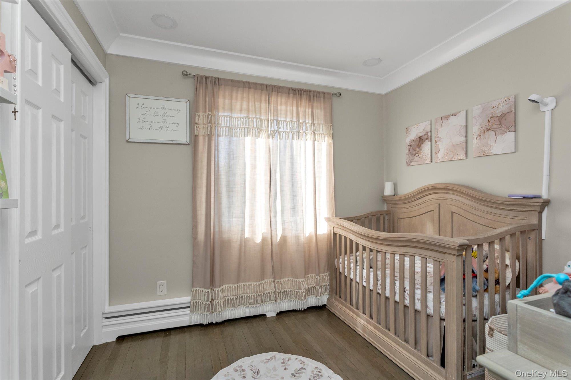 6 Fairview Road W, Massapequa, NY 11758