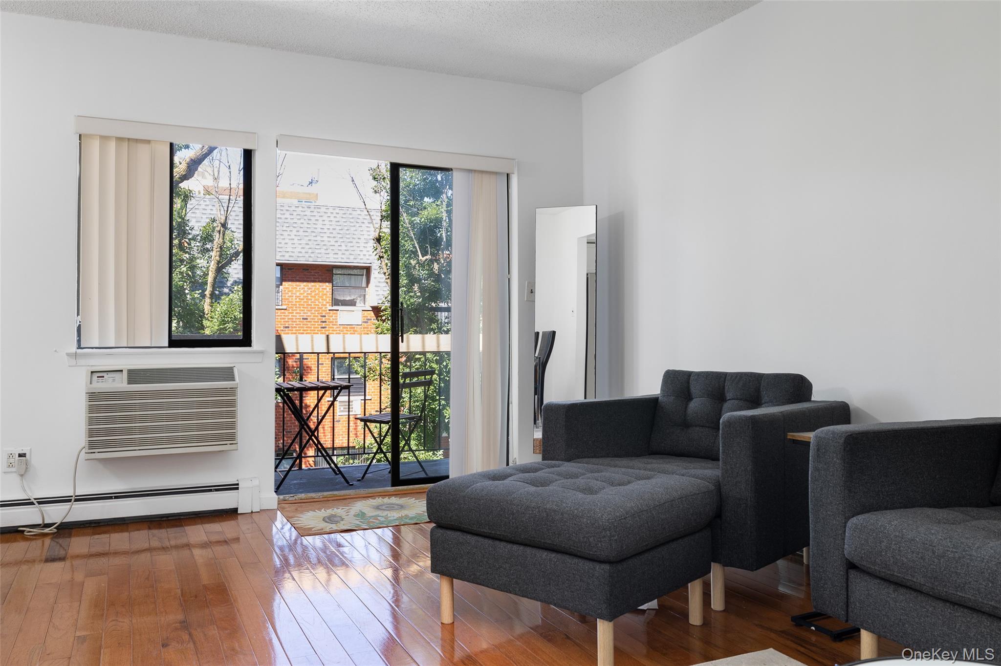 7111 Sutton Place # 3, Fresh Meadows, NY 11365