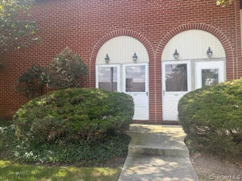 139 Grove Avenue, Cedarhurst, NY 11516