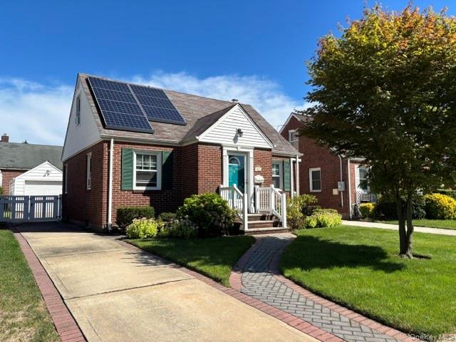 62 Poppy Avenue, Franklin Square, NY 11010
