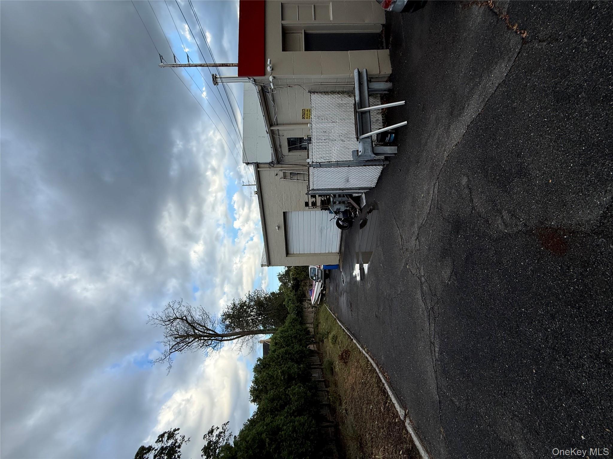 655 Port Washington Boulevard, Port Washington, NY 11050