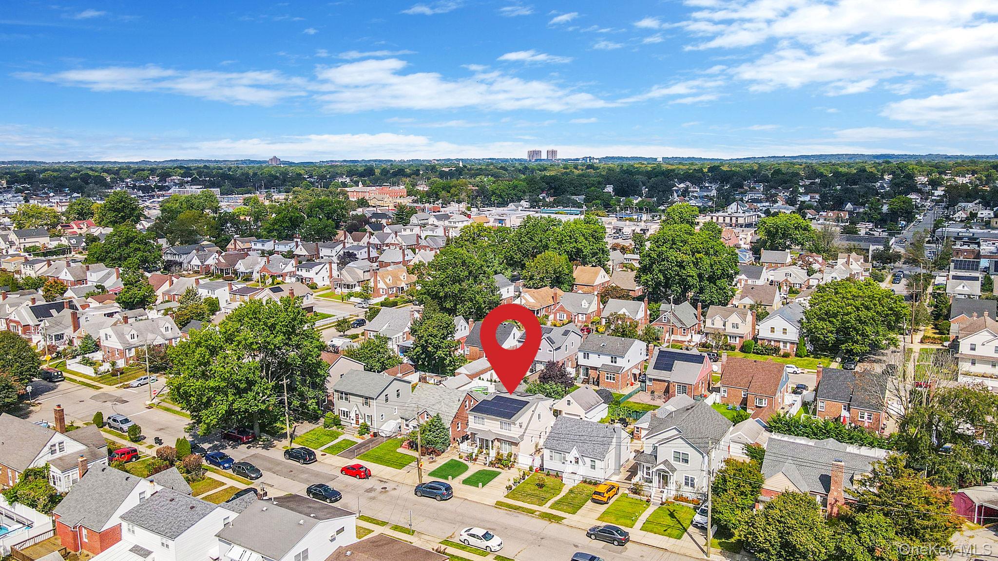 1022 Rosegold Street, Franklin Square, NY 11010