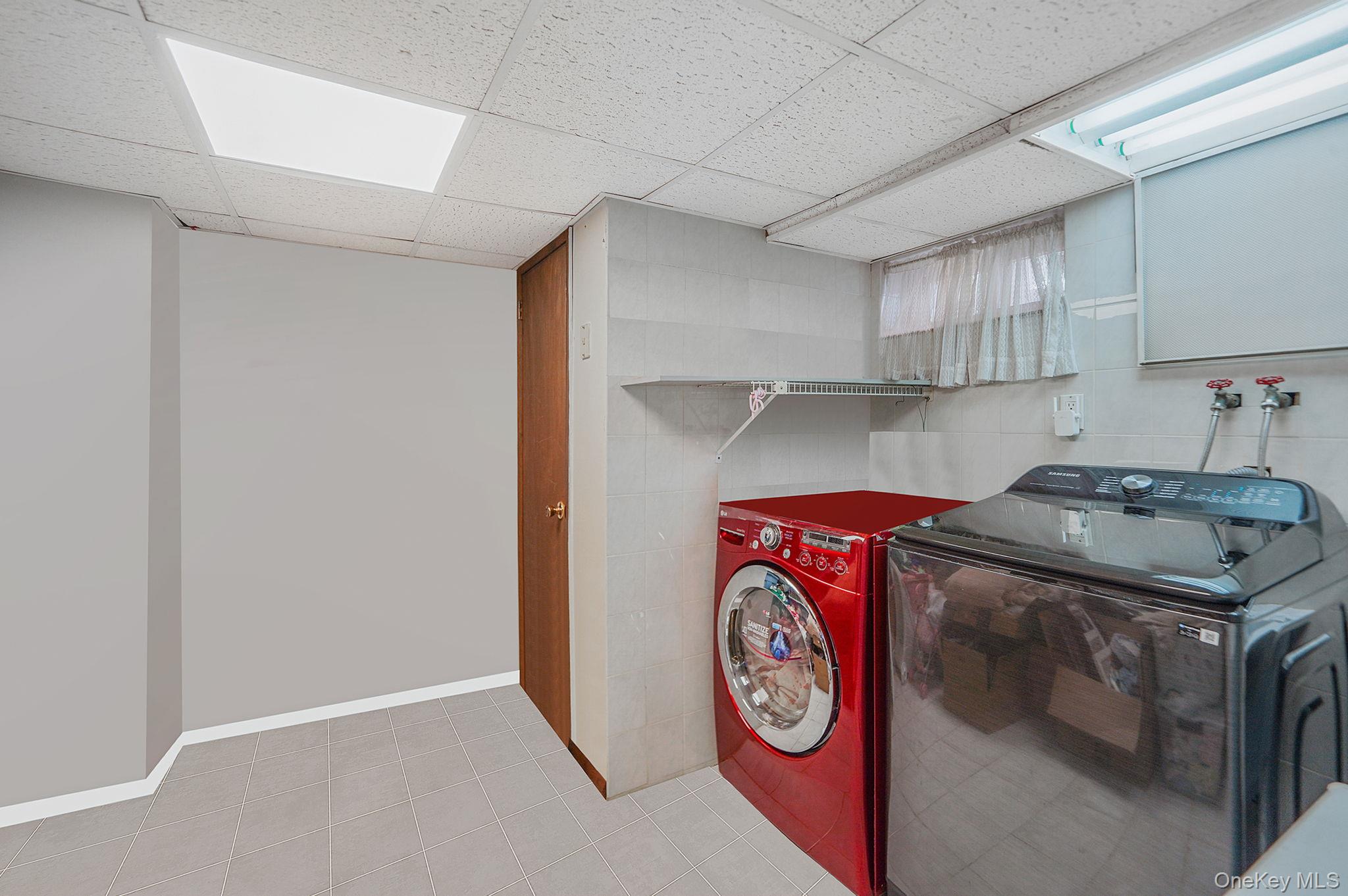 1022 Rosegold Street, Franklin Square, NY 11010