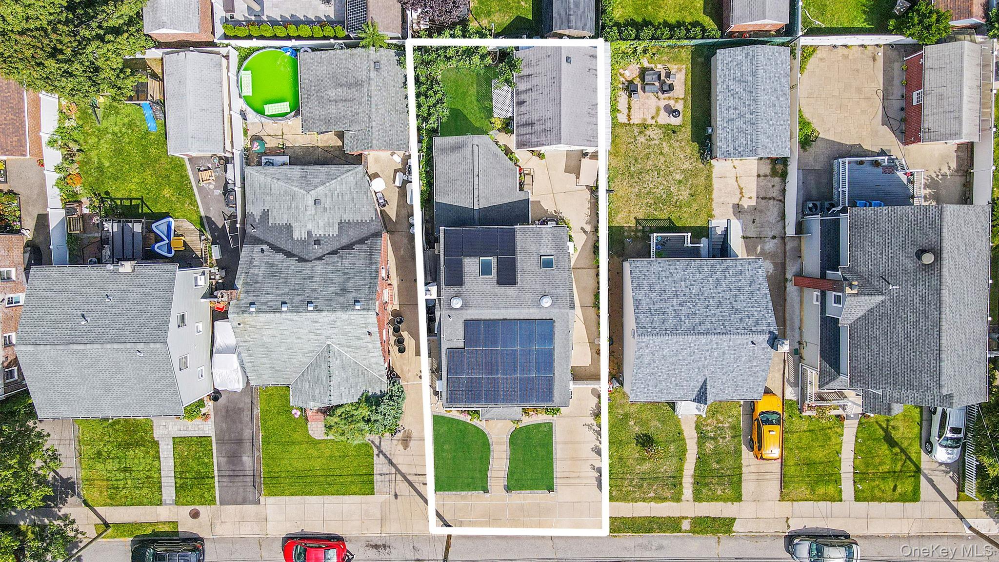 1022 Rosegold Street, Franklin Square, NY 11010