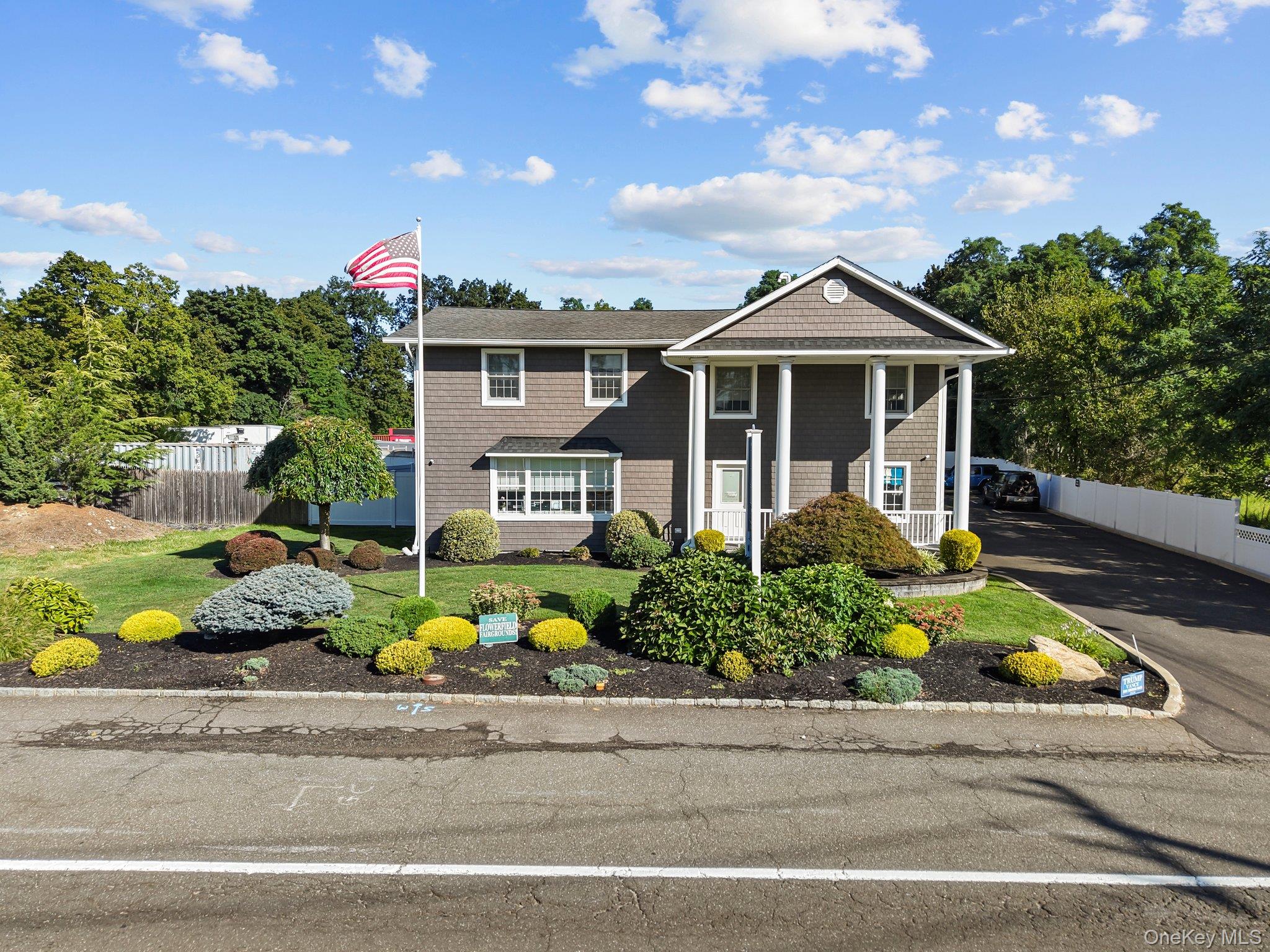 551 North Country Road, Saint James, NY 11780