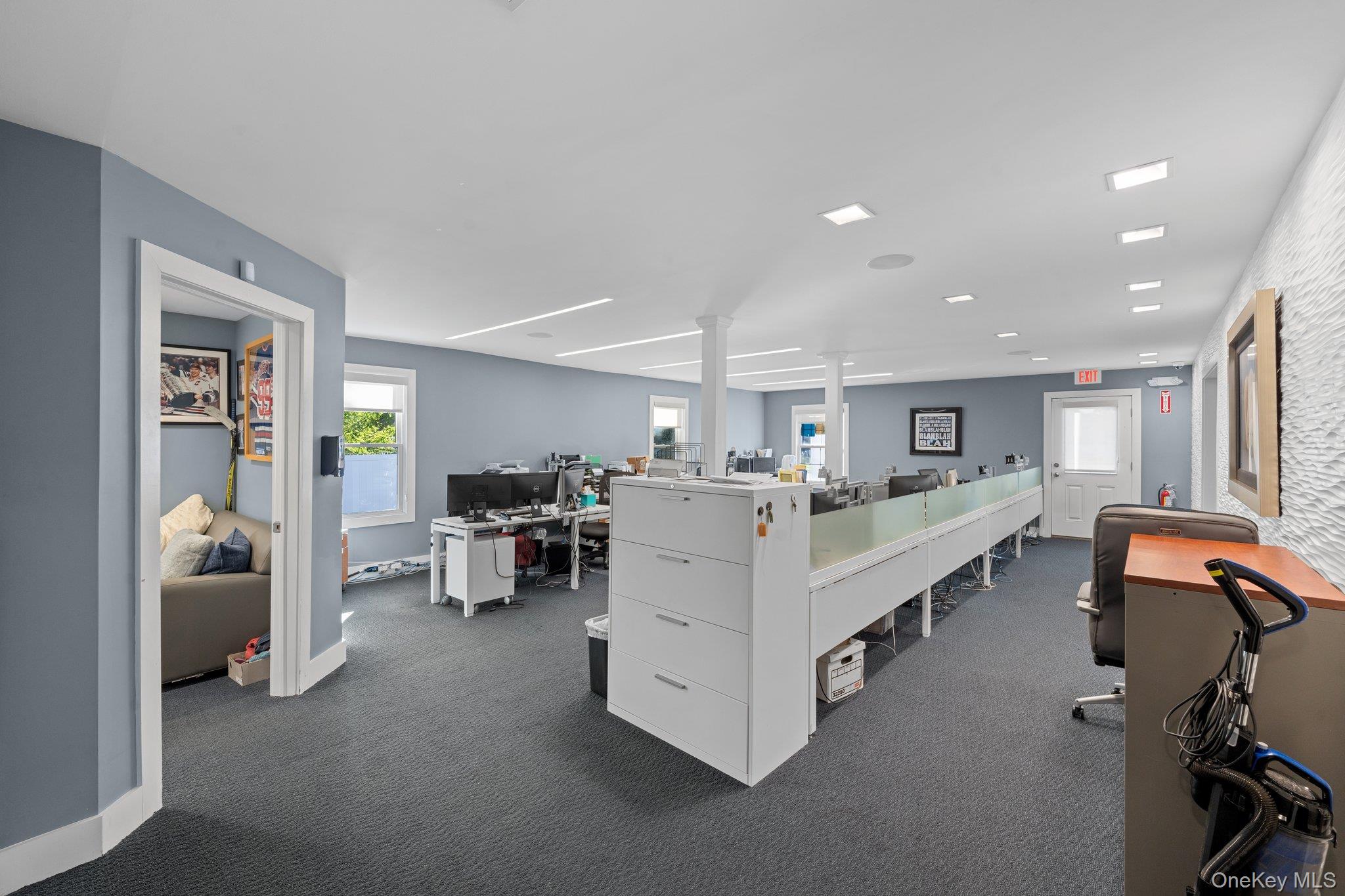 551 North Country Road, Saint James, NY 11780