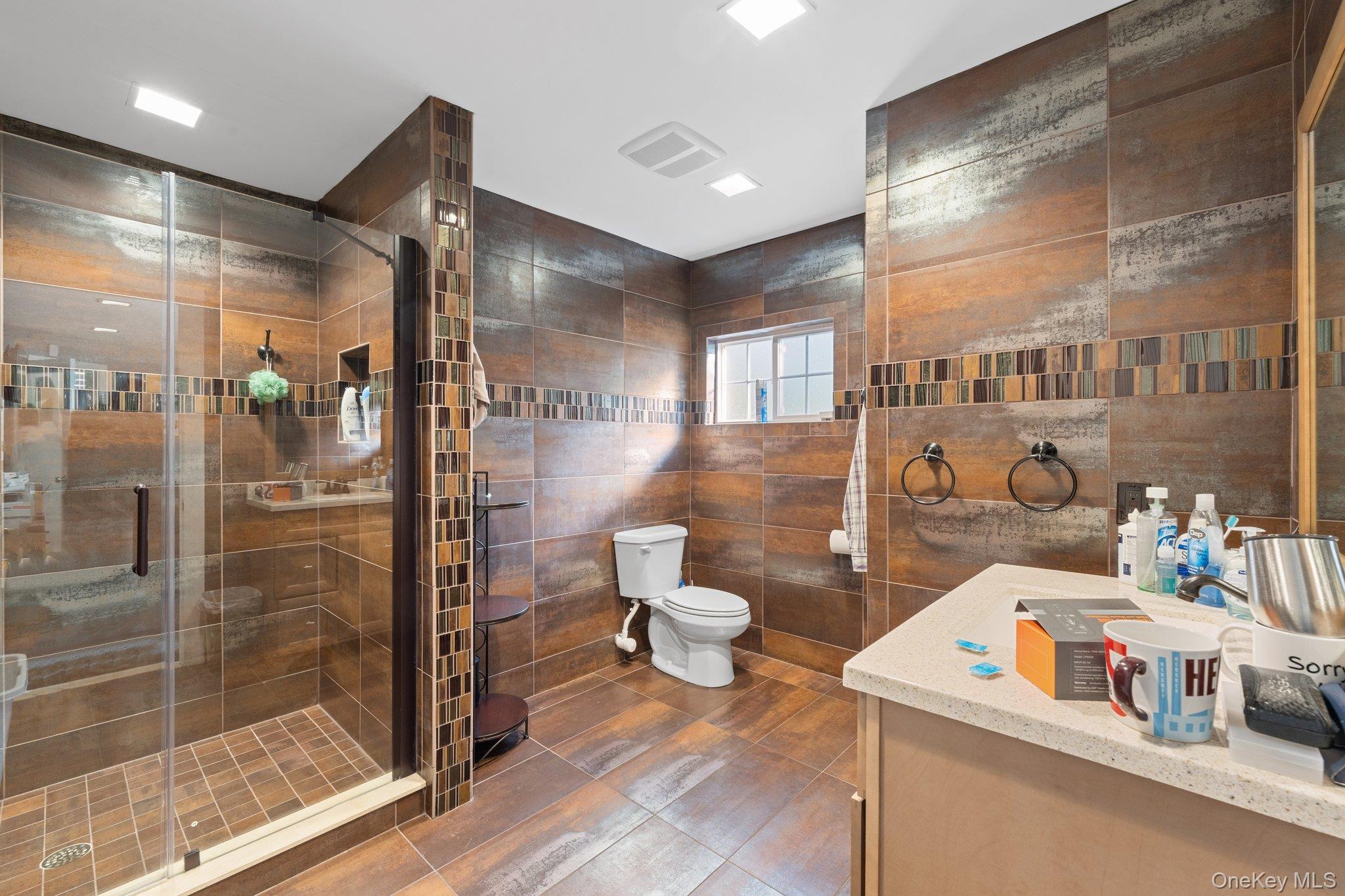 551 North Country Road, Saint James, NY 11780