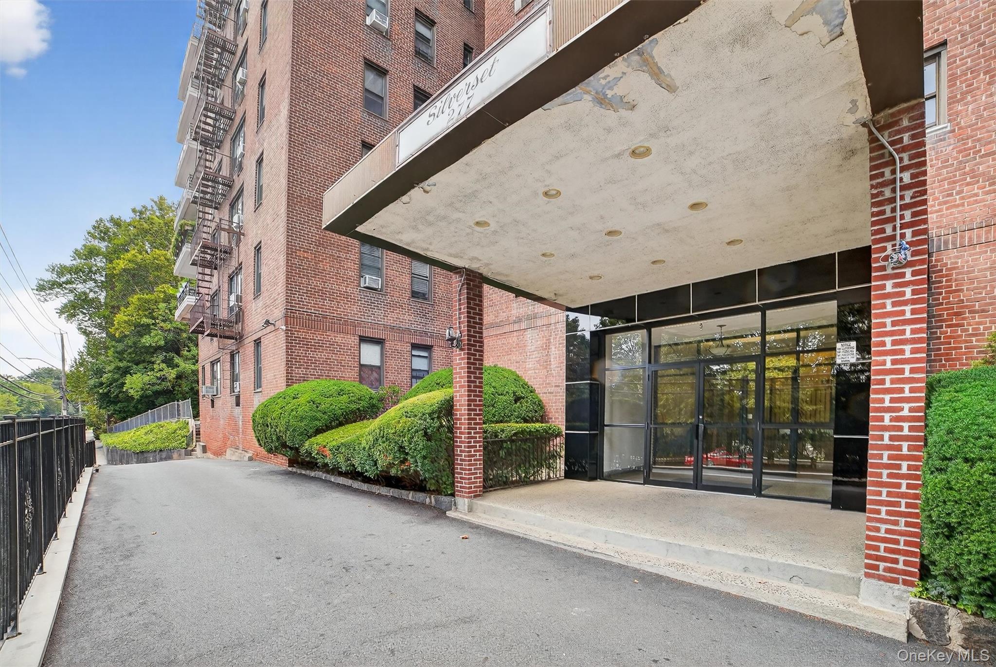 277 Bronx River # 5M, Yonkers, NY 10704