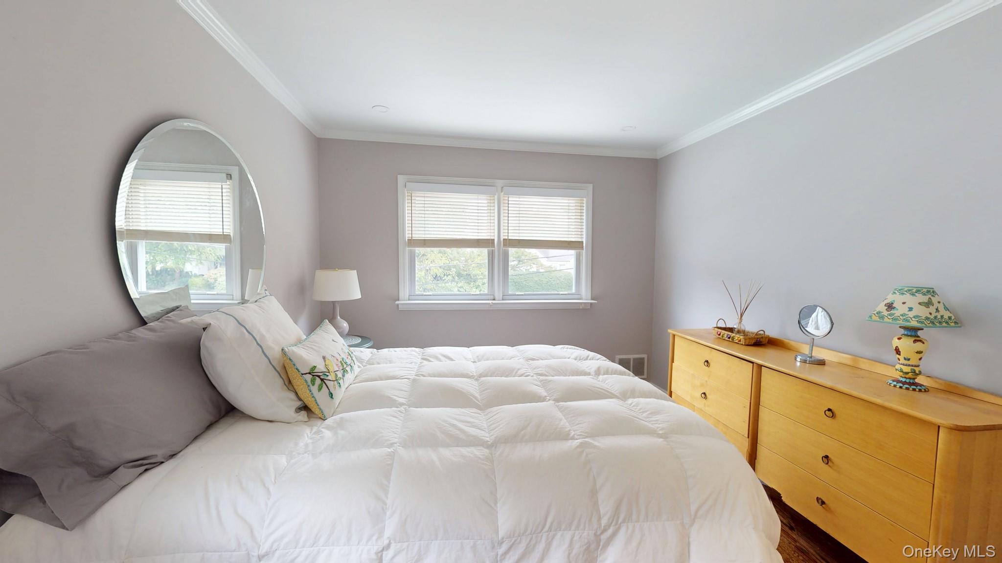 15 Iselin Drive, New Rochelle, NY 10804