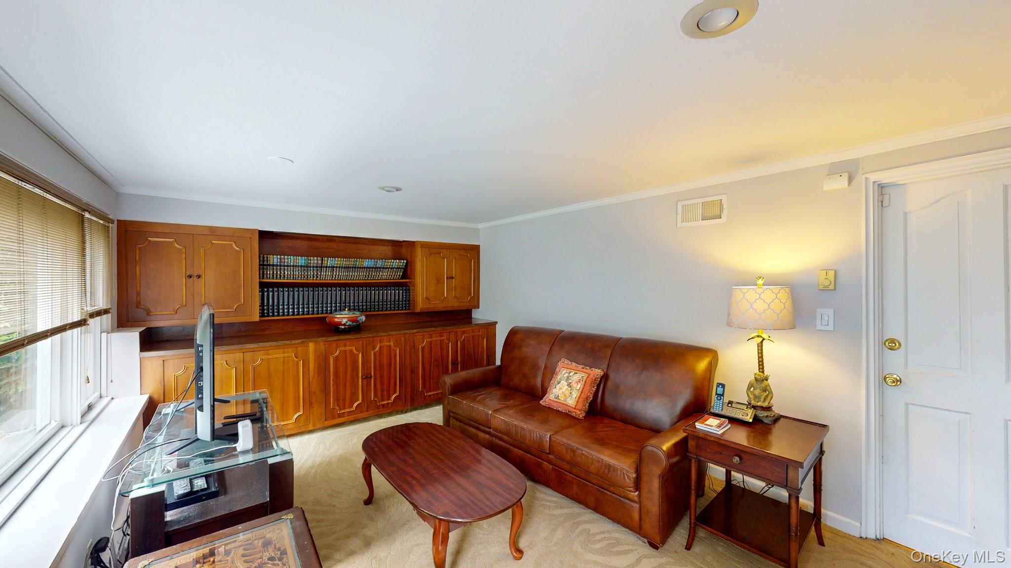 15 Iselin Drive, New Rochelle, NY 10804