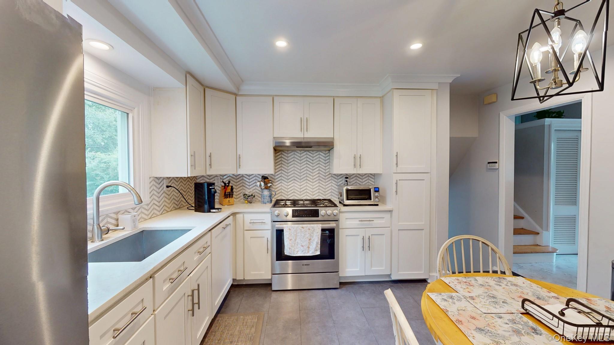 15 Iselin Drive, New Rochelle, NY 10804