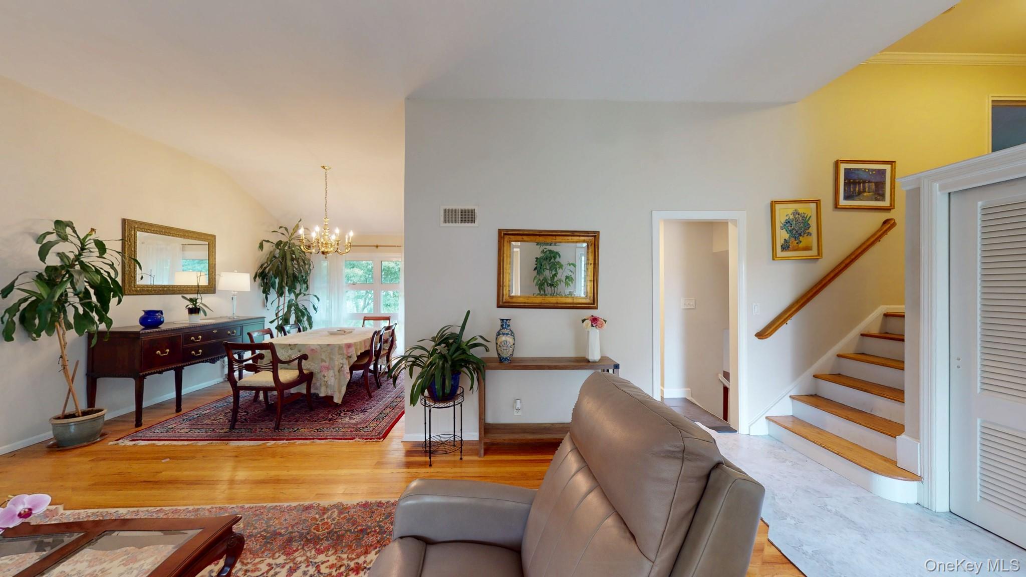 15 Iselin Drive, New Rochelle, NY 10804