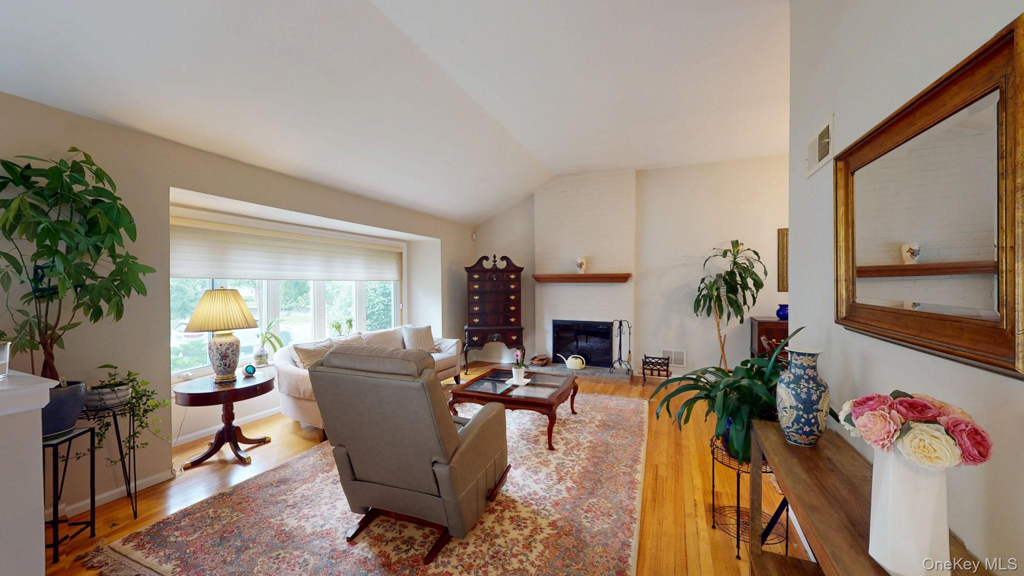 15 Iselin Drive, New Rochelle, NY 10804