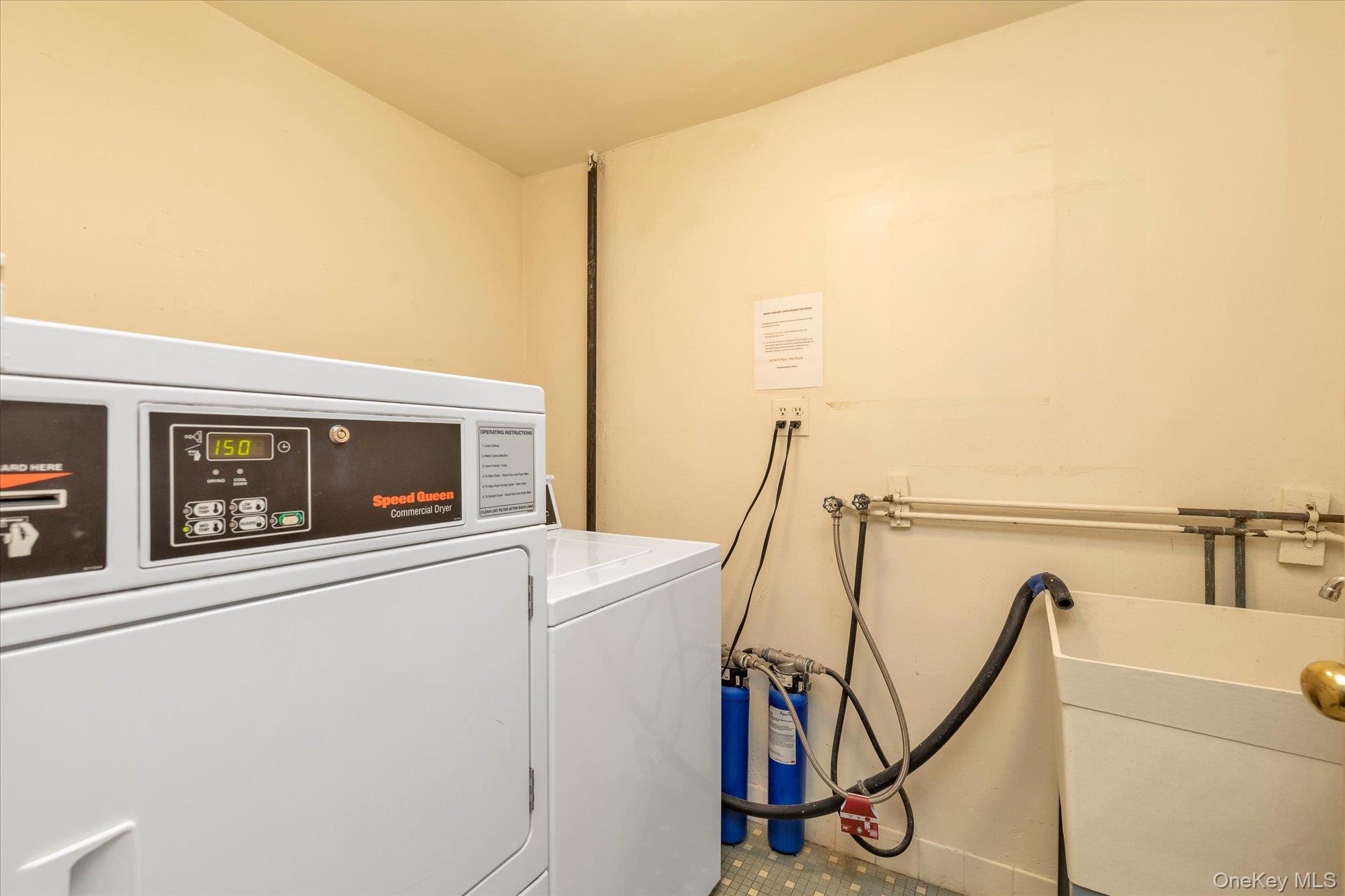 333 Broadway # 2C, Long Beach, NY 11561