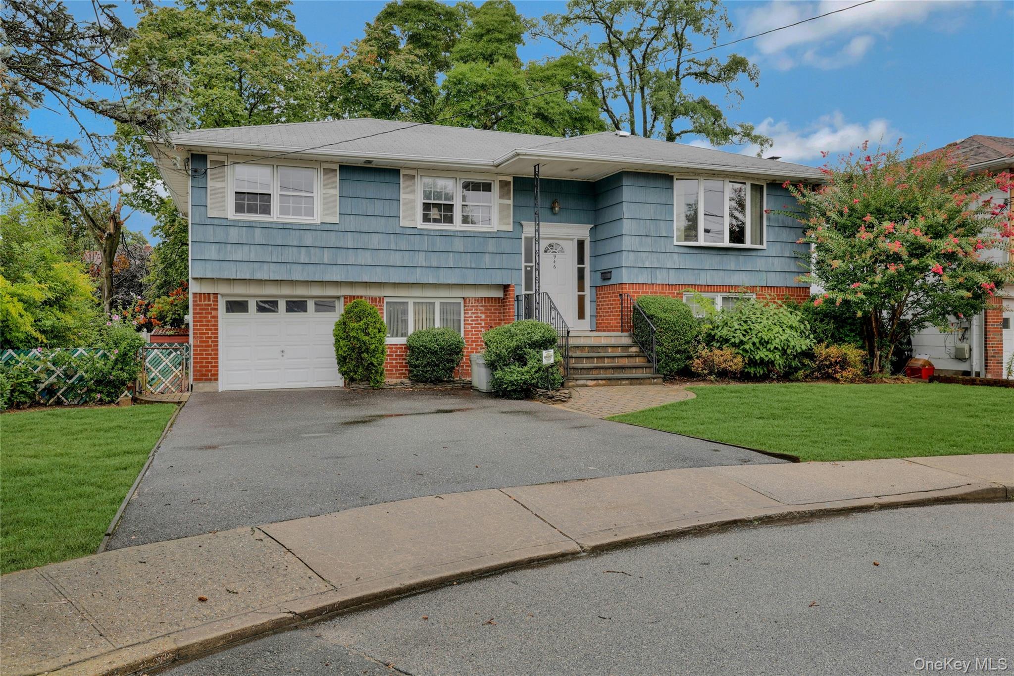 946 Edwards Boulevard, North Valley Stream, NY 11580