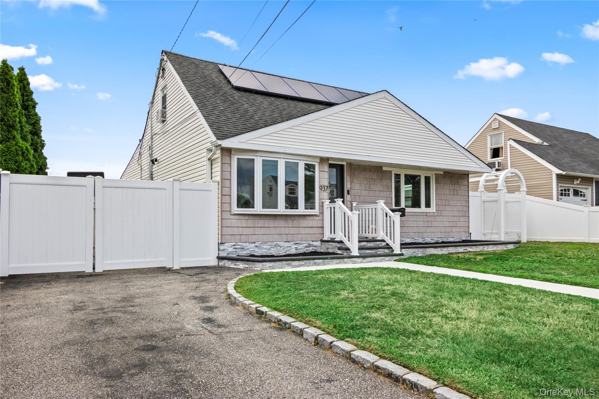 937 Bowling Green Drive, Westbury, NY 11590