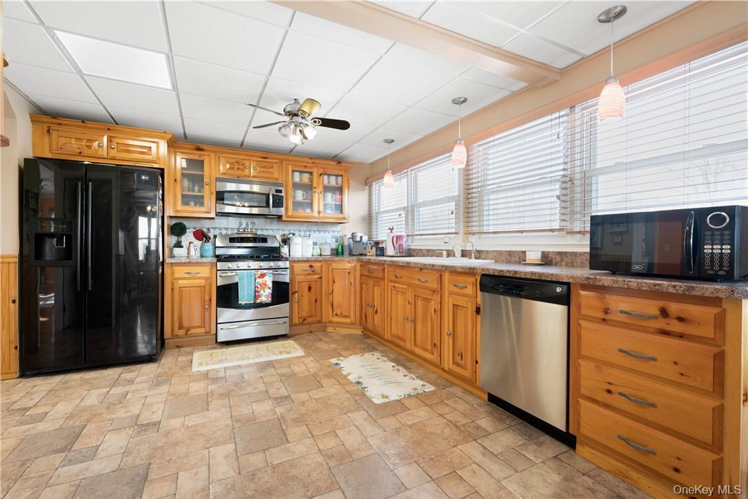 48 Quaker Hill Road, Monroe, NY 10950