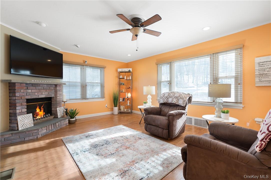 48 Quaker Hill Road, Monroe, NY 10950