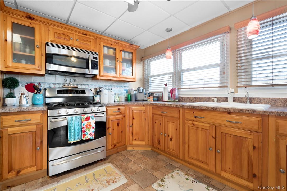 48 Quaker Hill Road, Monroe, NY 10950