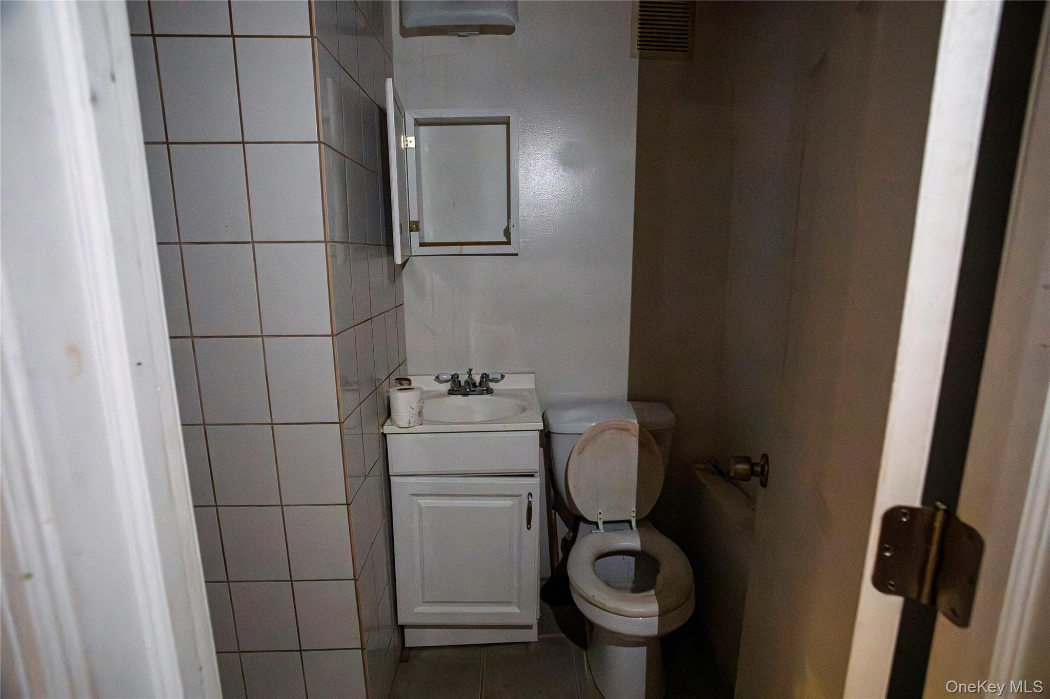 292 Westside Avenue, Freeport, NY 11520