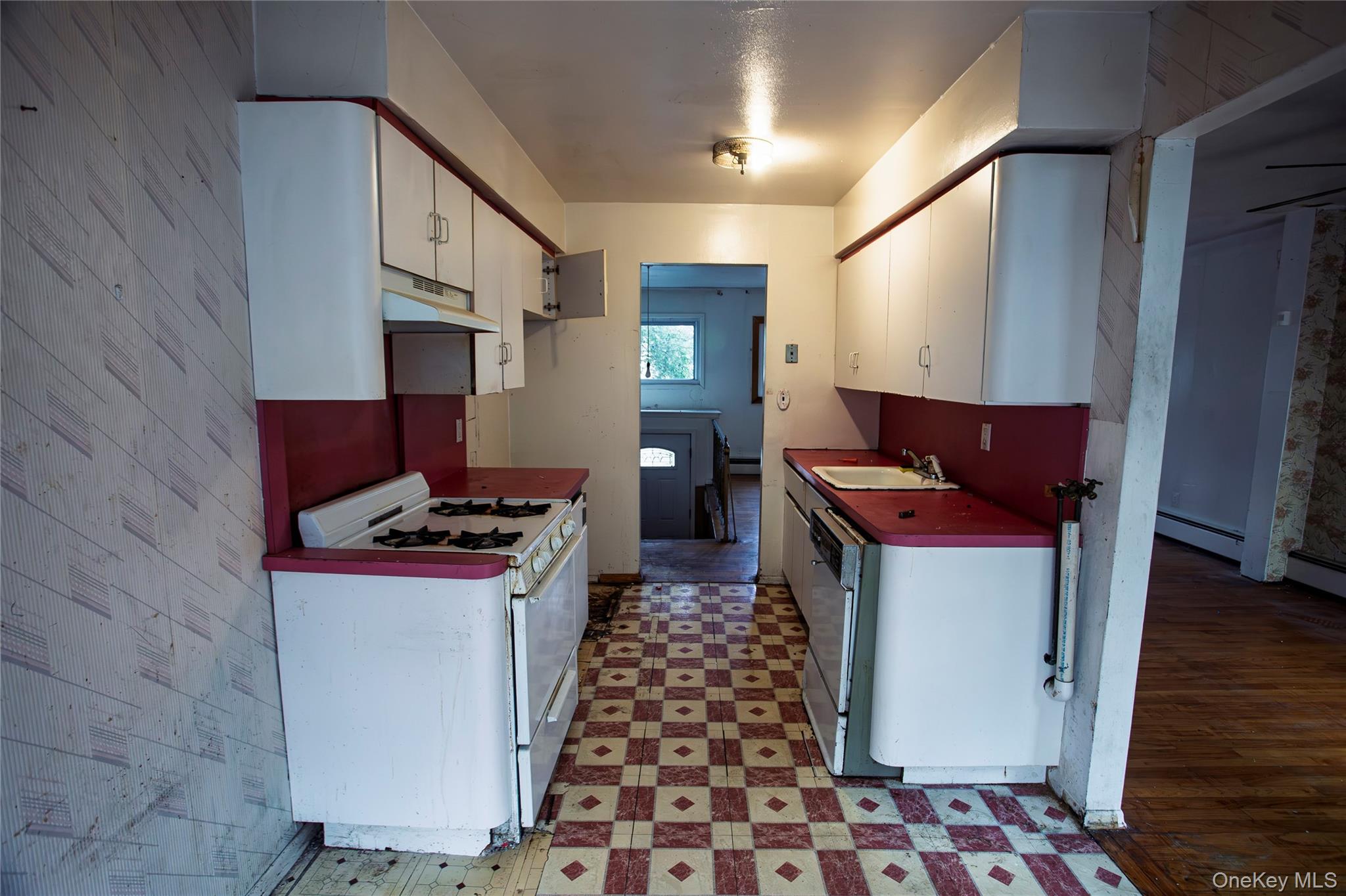 292 Westside Avenue, Freeport, NY 11520