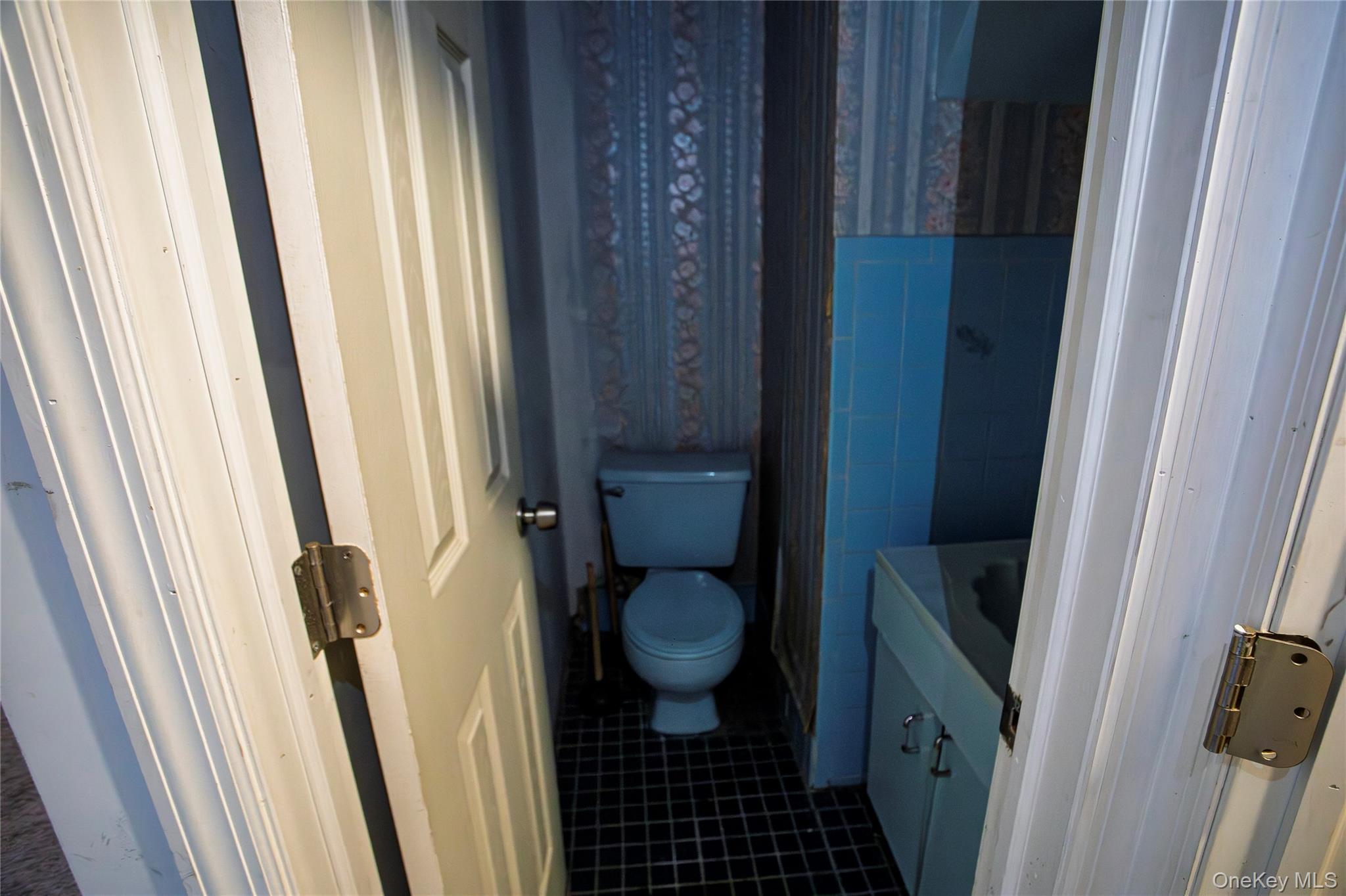 292 Westside Avenue, Freeport, NY 11520