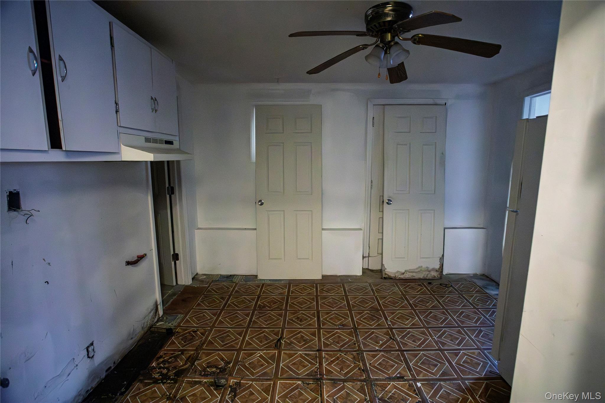 292 Westside Avenue, Freeport, NY 11520