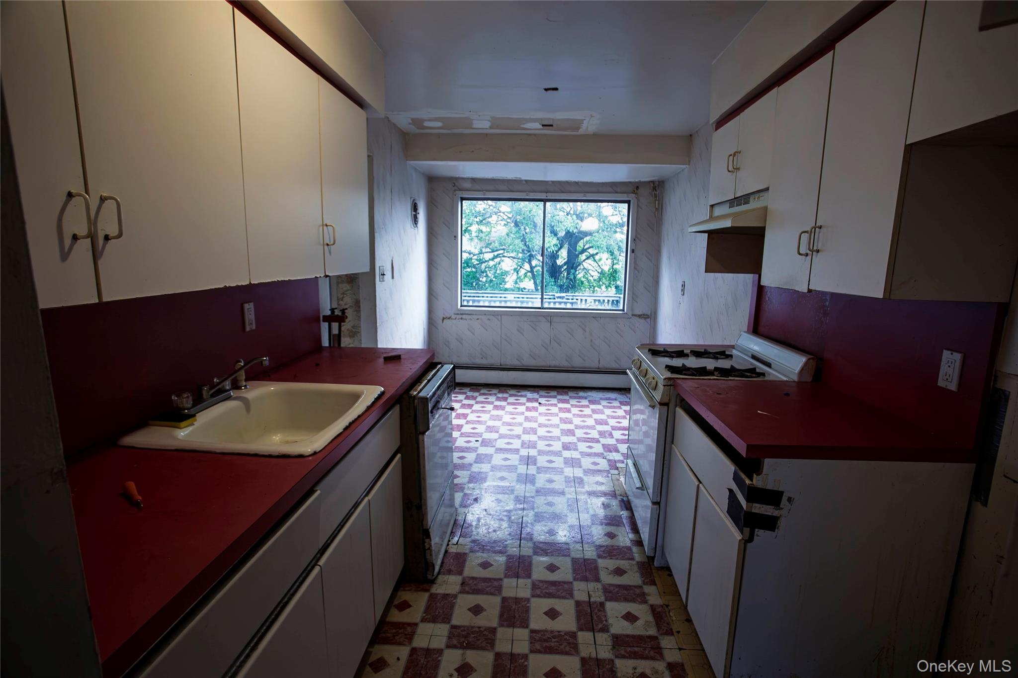 292 Westside Avenue, Freeport, NY 11520