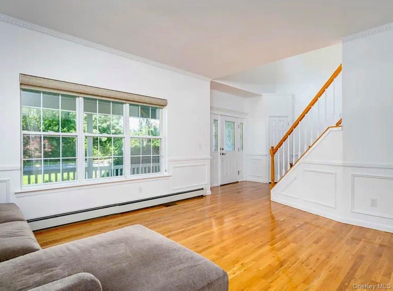 27 Enchanted Forest Road, Smithtown, NY 11754