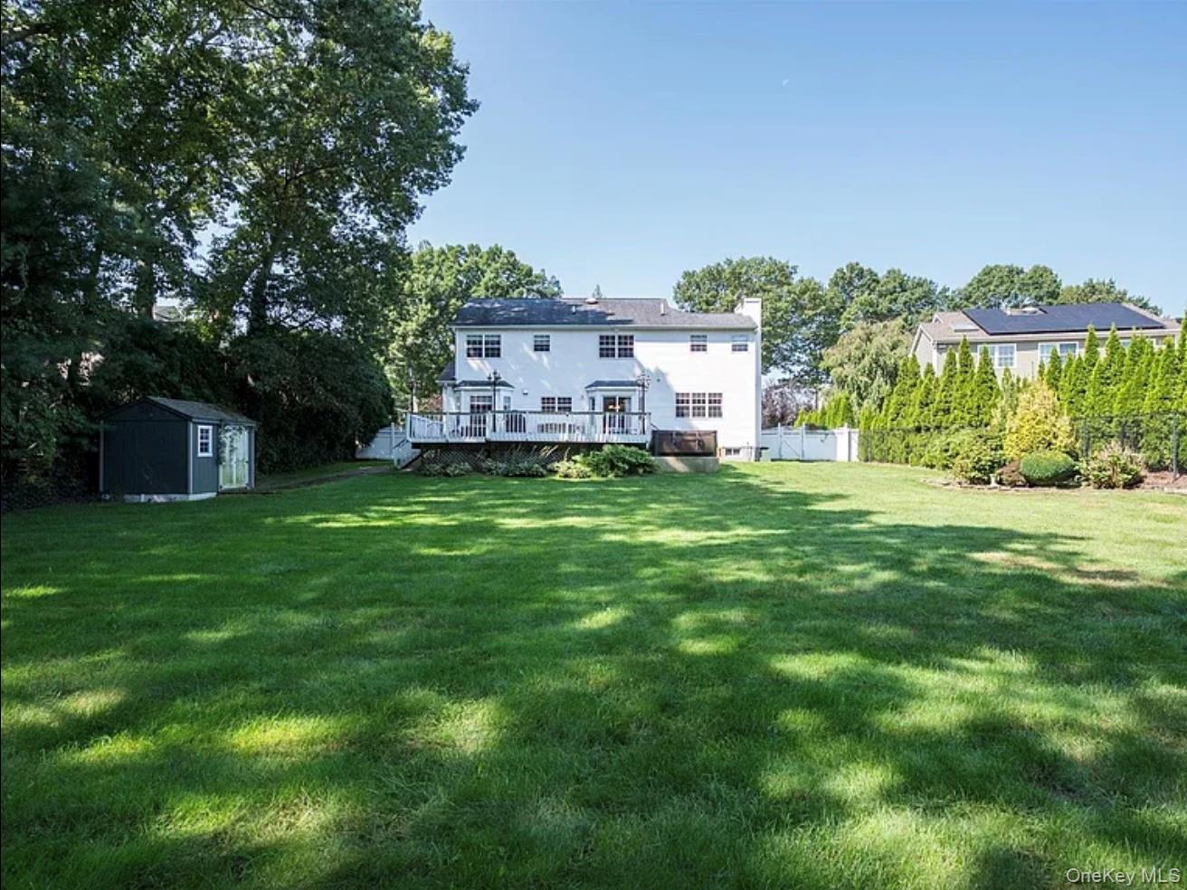 27 Enchanted Forest Road, Smithtown, NY 11754