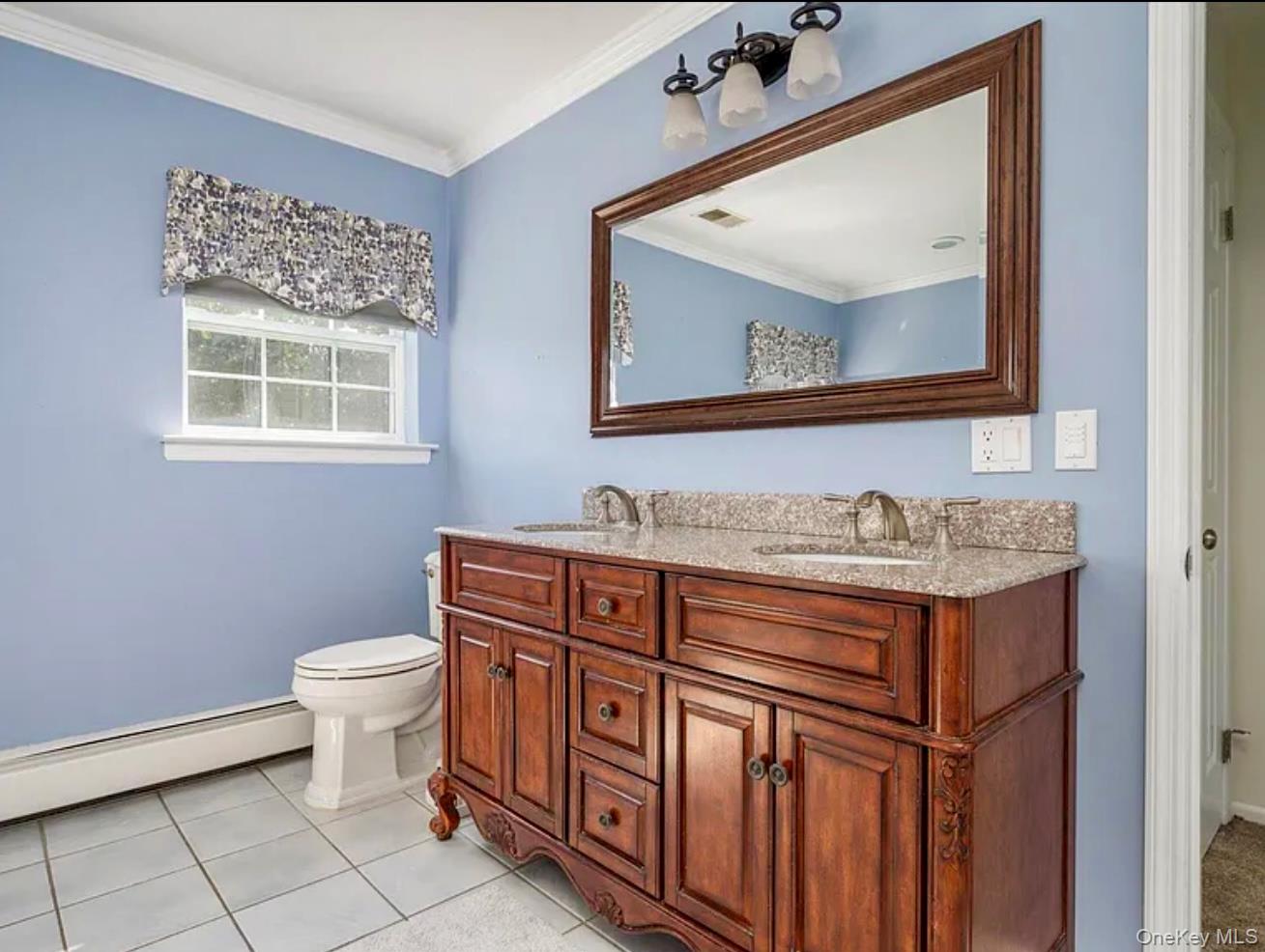 27 Enchanted Forest Road, Smithtown, NY 11754