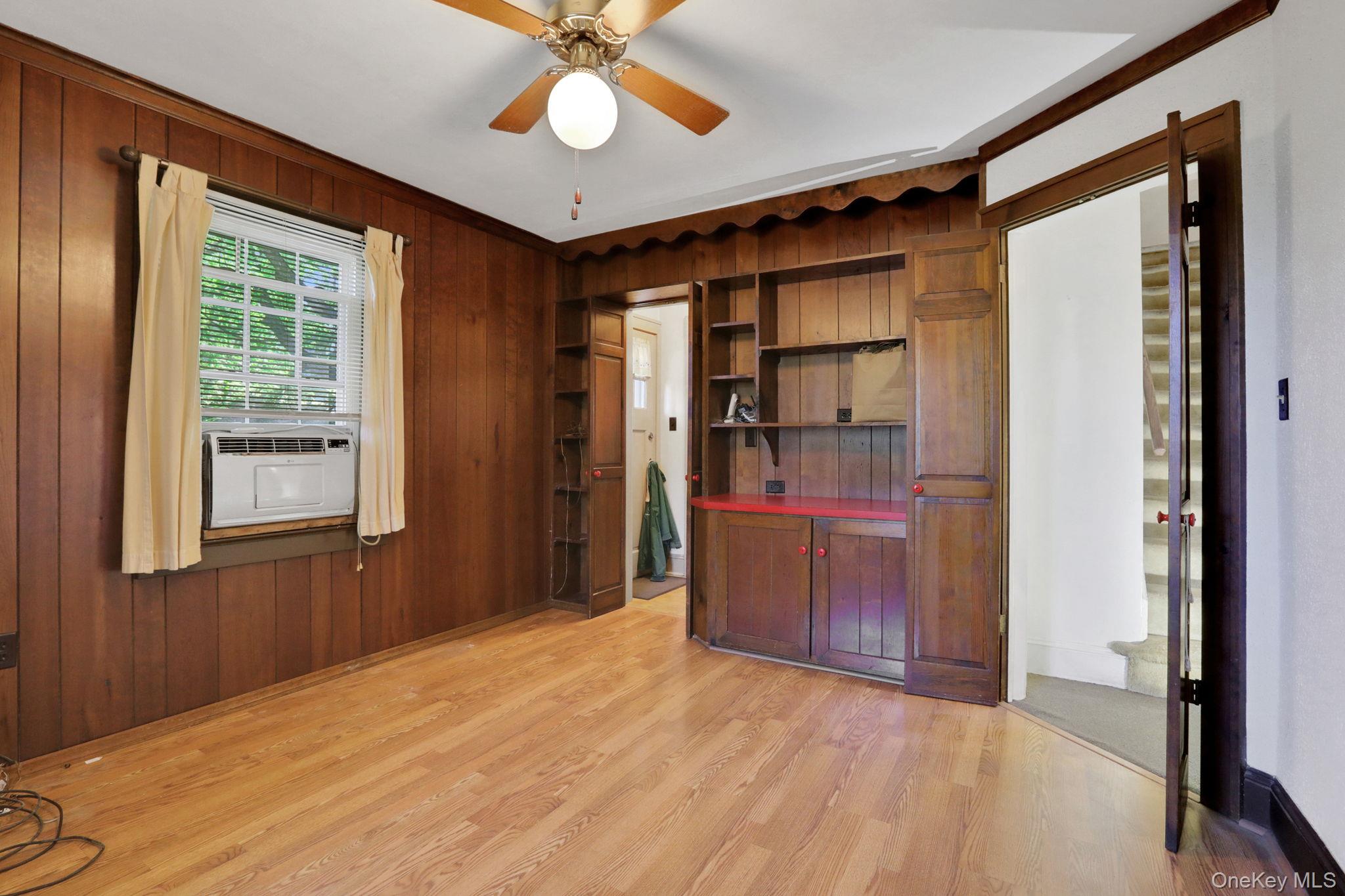 94 Roosevelt Avenue, Kingston, NY 12401