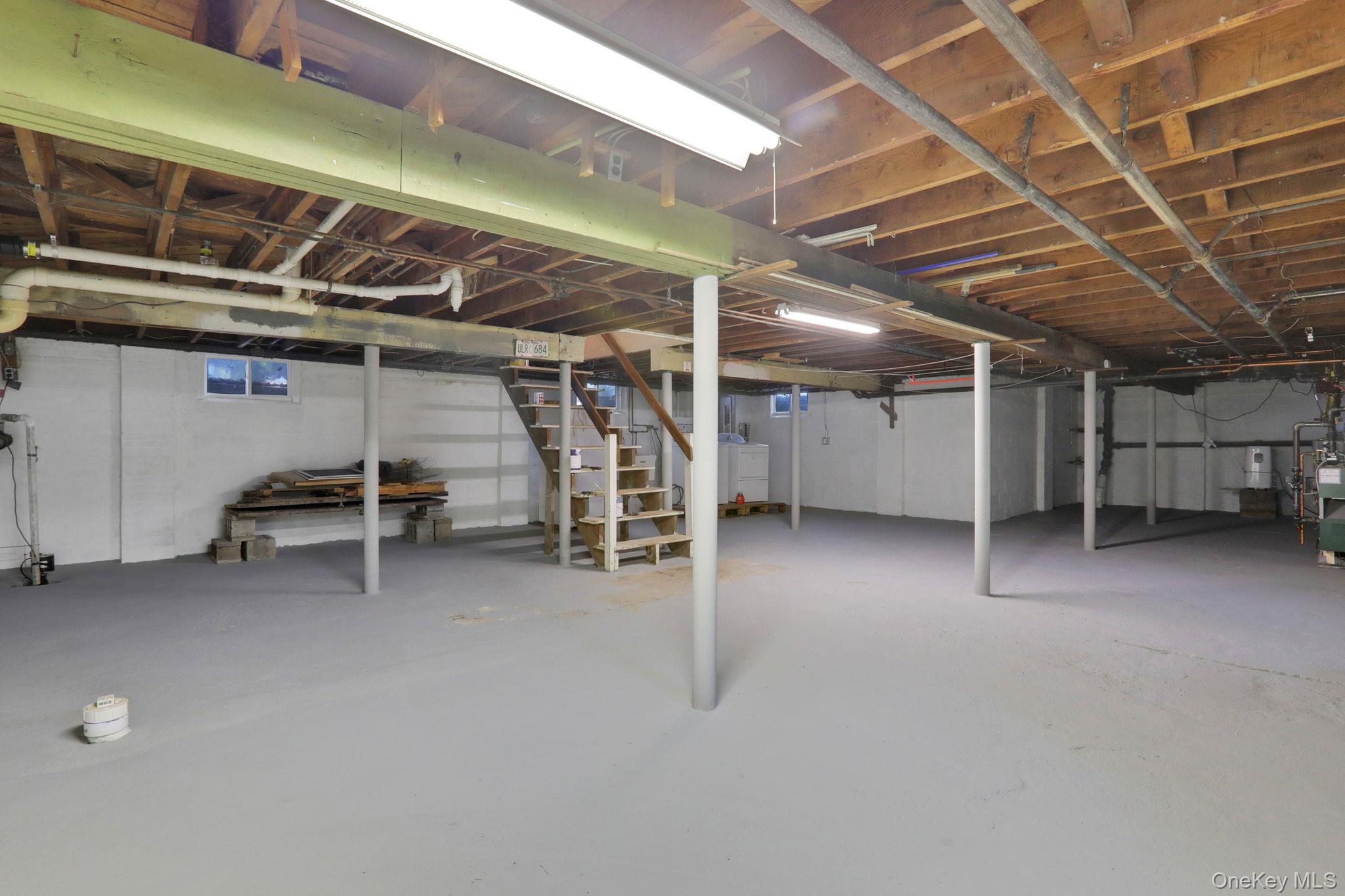 94 Roosevelt Avenue, Kingston, NY 12401