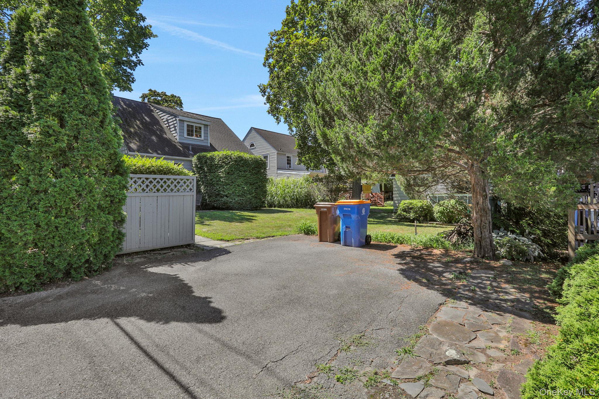 94 Roosevelt Avenue, Kingston, NY 12401