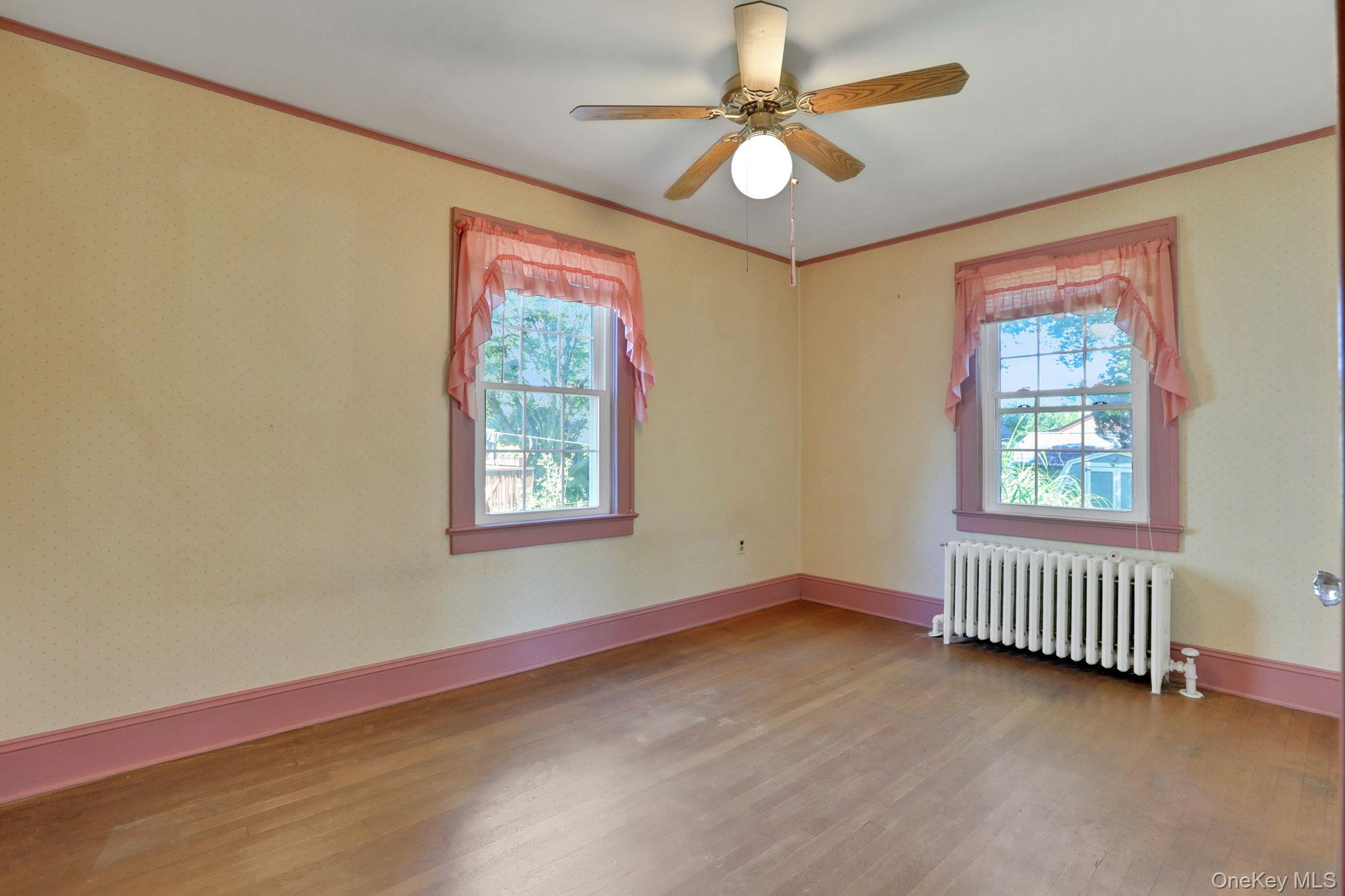 94 Roosevelt Avenue, Kingston, NY 12401