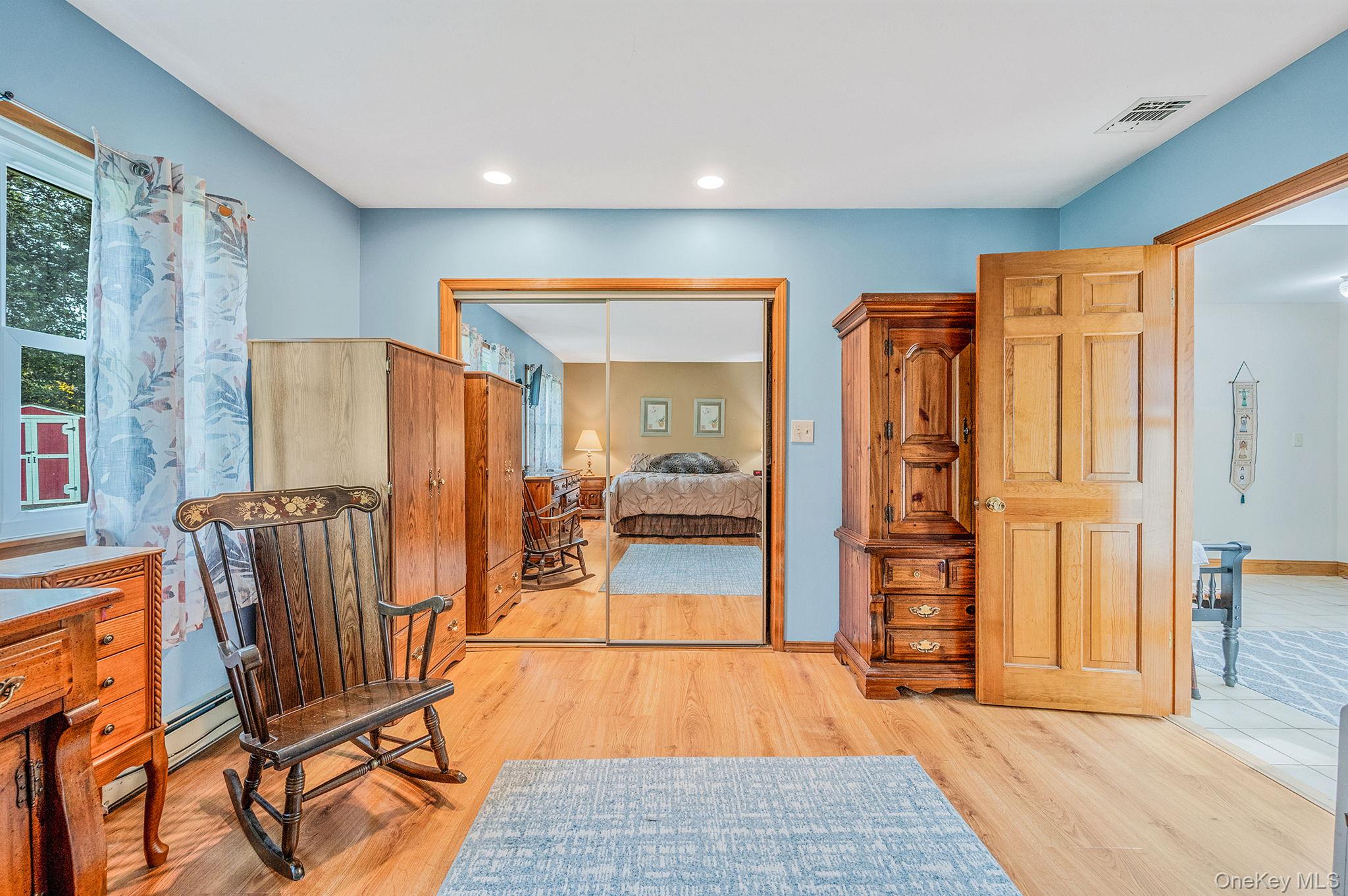 21 Windermere Drive, Holbrook, NY 11741