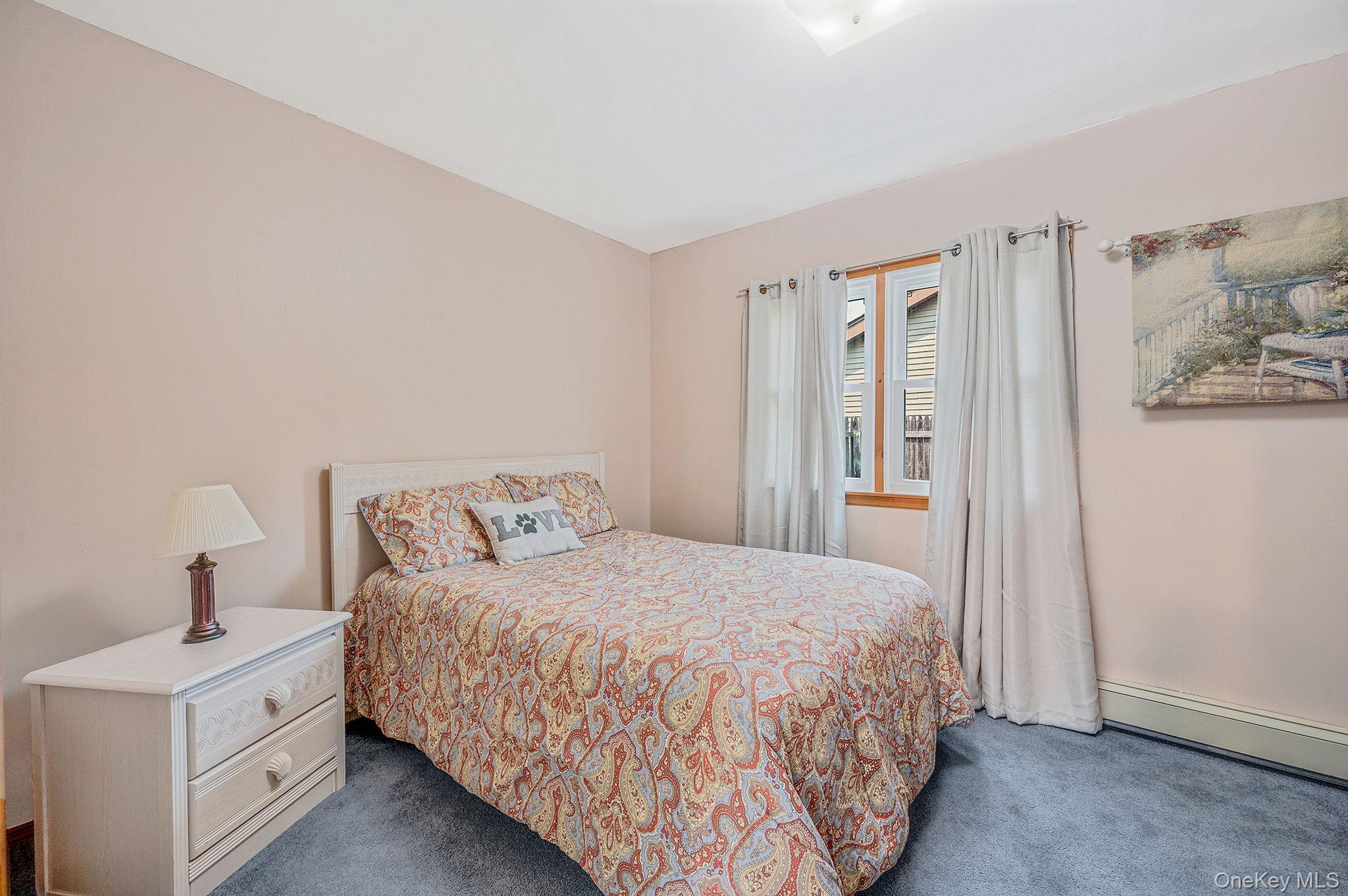 21 Windermere Drive, Holbrook, NY 11741