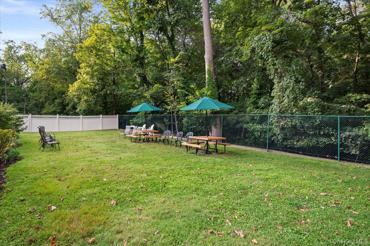 445 Broadway # 2R, Hastings-on-Hudson, NY 10706